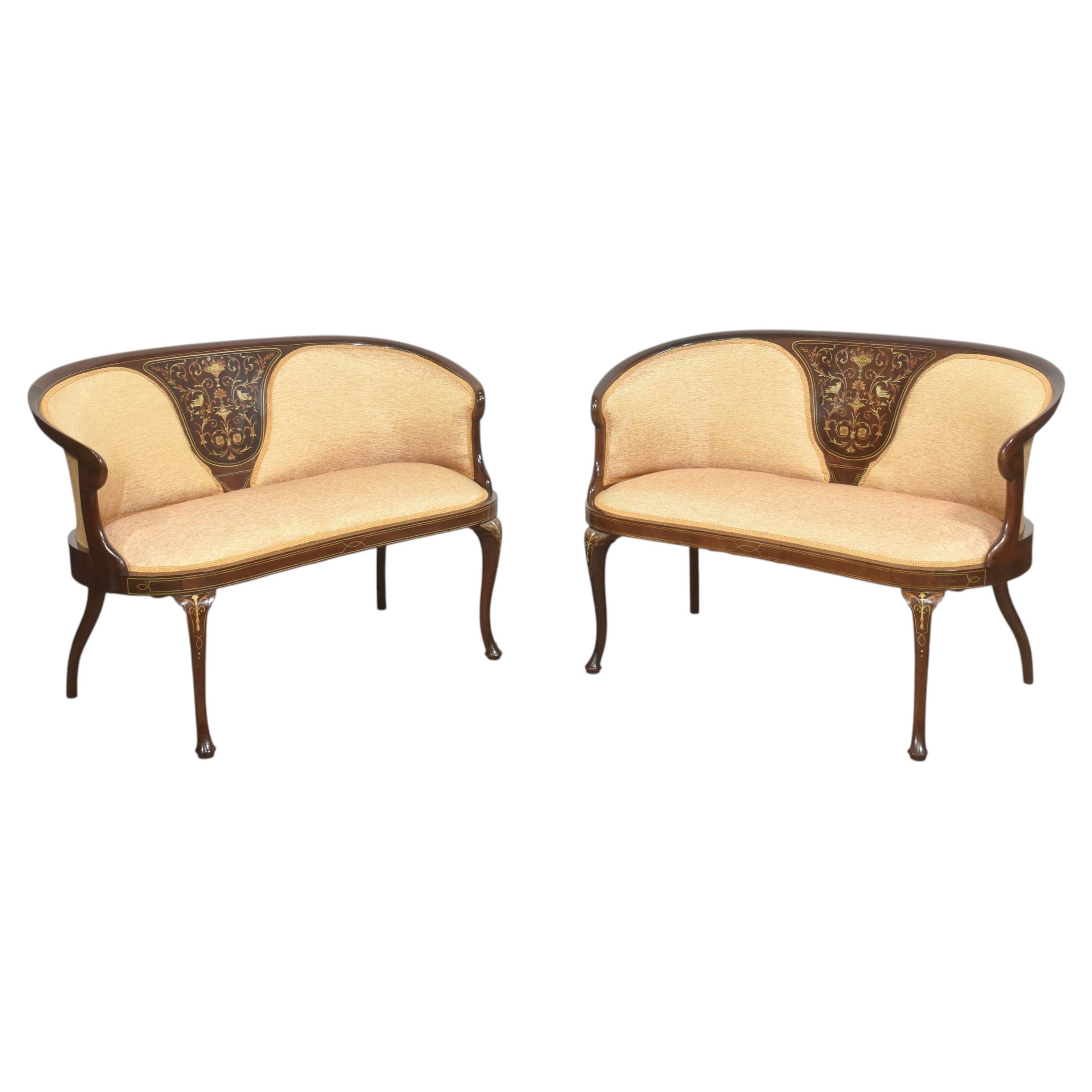 Pareja De Sillones De Caoba Con Incrustaciones