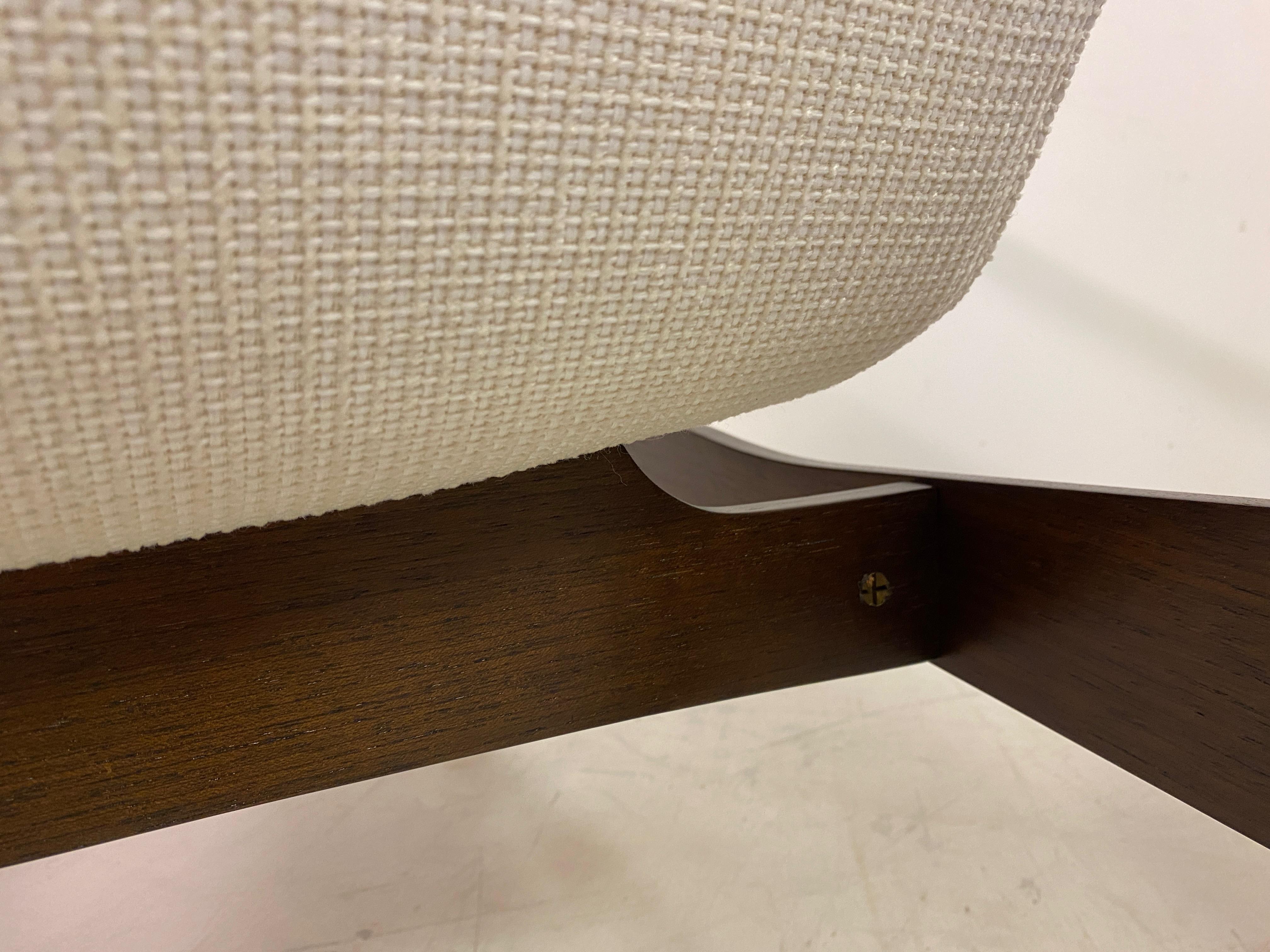 Pair Of Ipanema Armchairs By Jorge Zalszupin 7