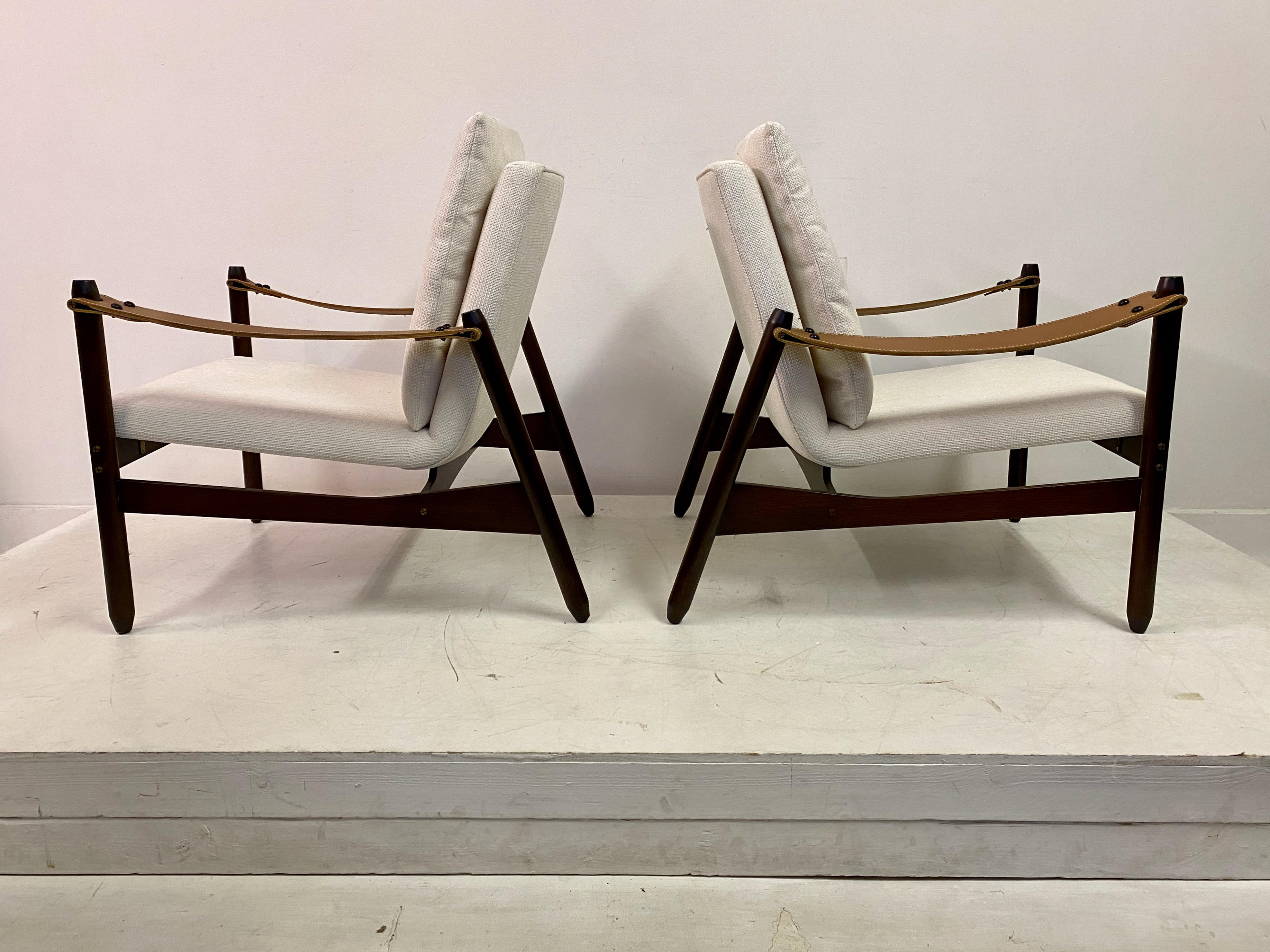 Pair Of Ipanema Armchairs By Jorge Zalszupin 9
