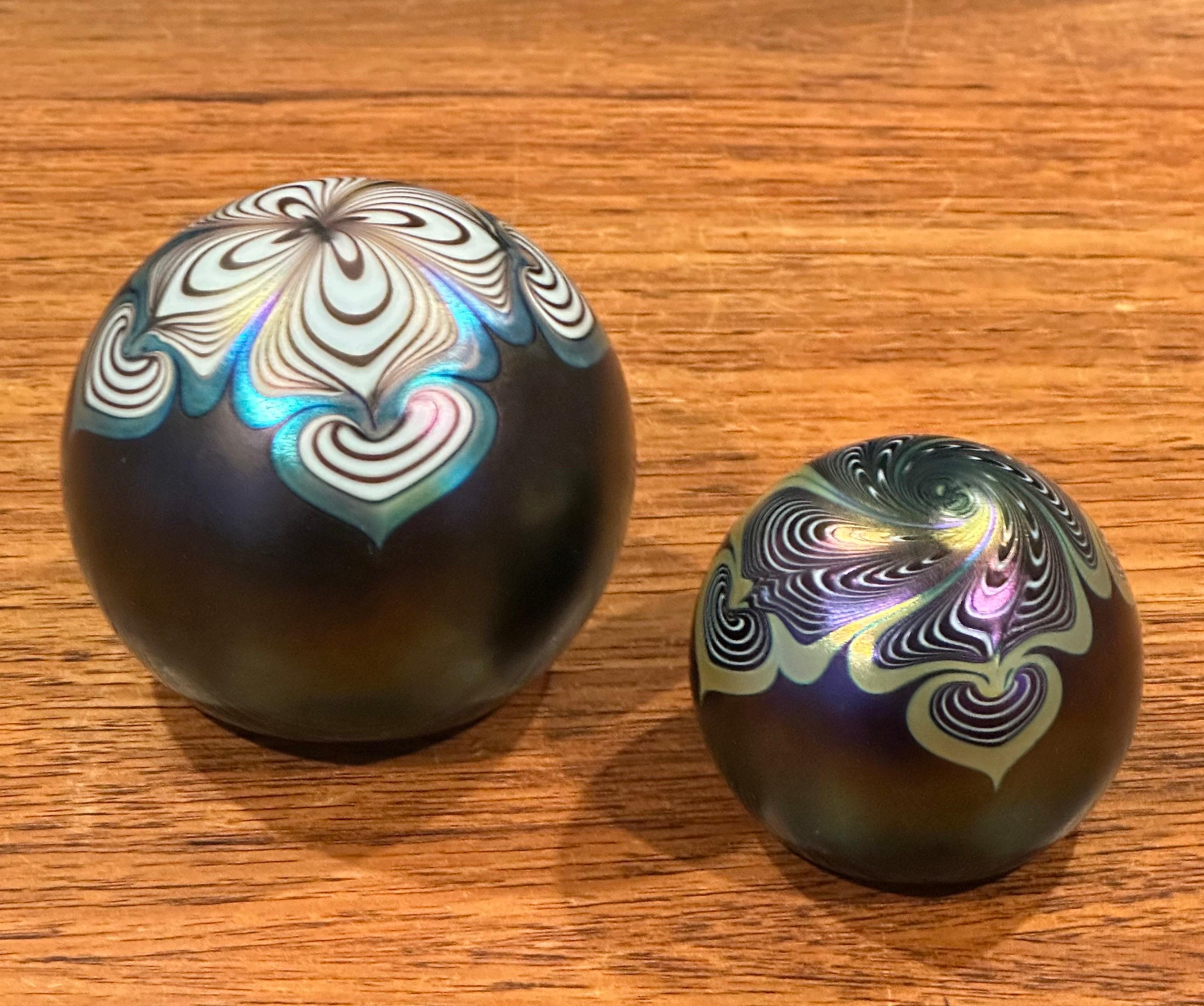 Pair of Iridescent Art Glass Paperweights by Stuart Abelman For Sale 1