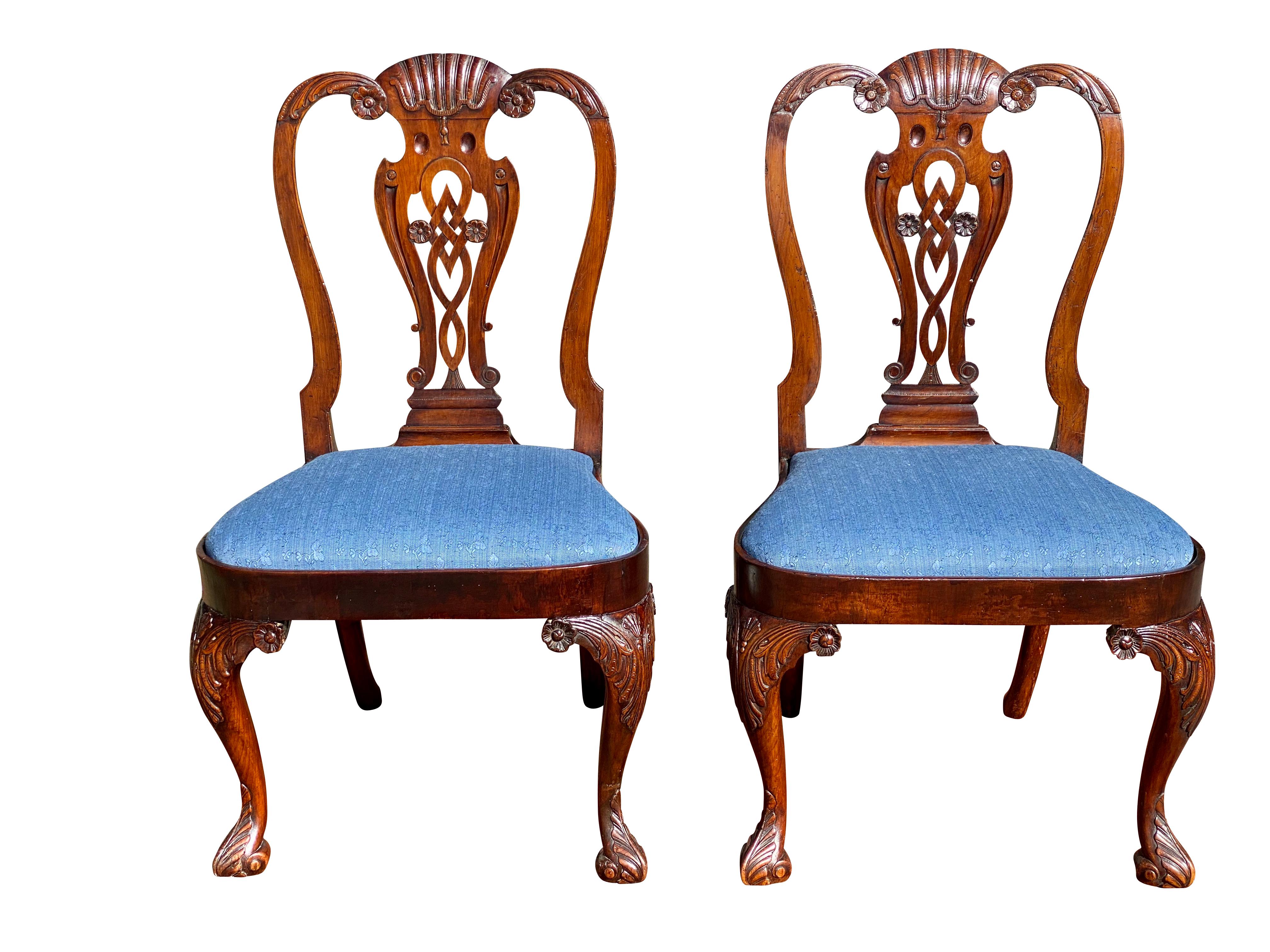 Pair of Irish Georgian Walnut Side Chairs In Good Condition In Essex, MA