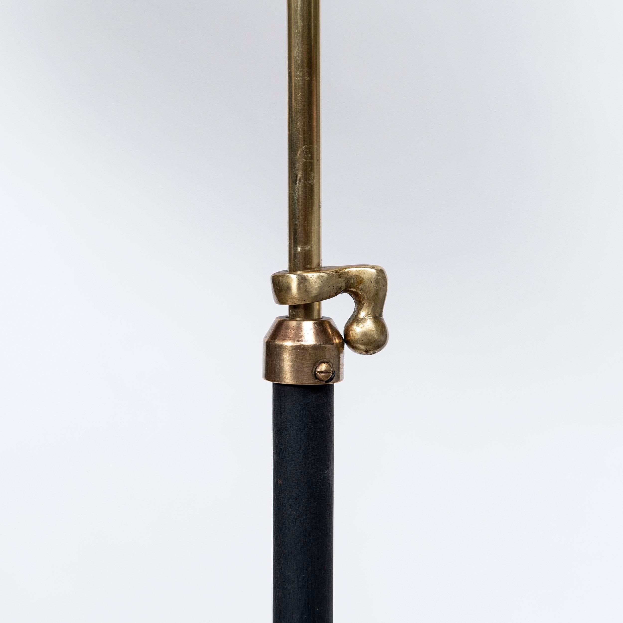 Argentine Pair of Iron and Bronze Floor Lamps, by Comte, Argentina, Buenos Aires, c. 1940 For Sale