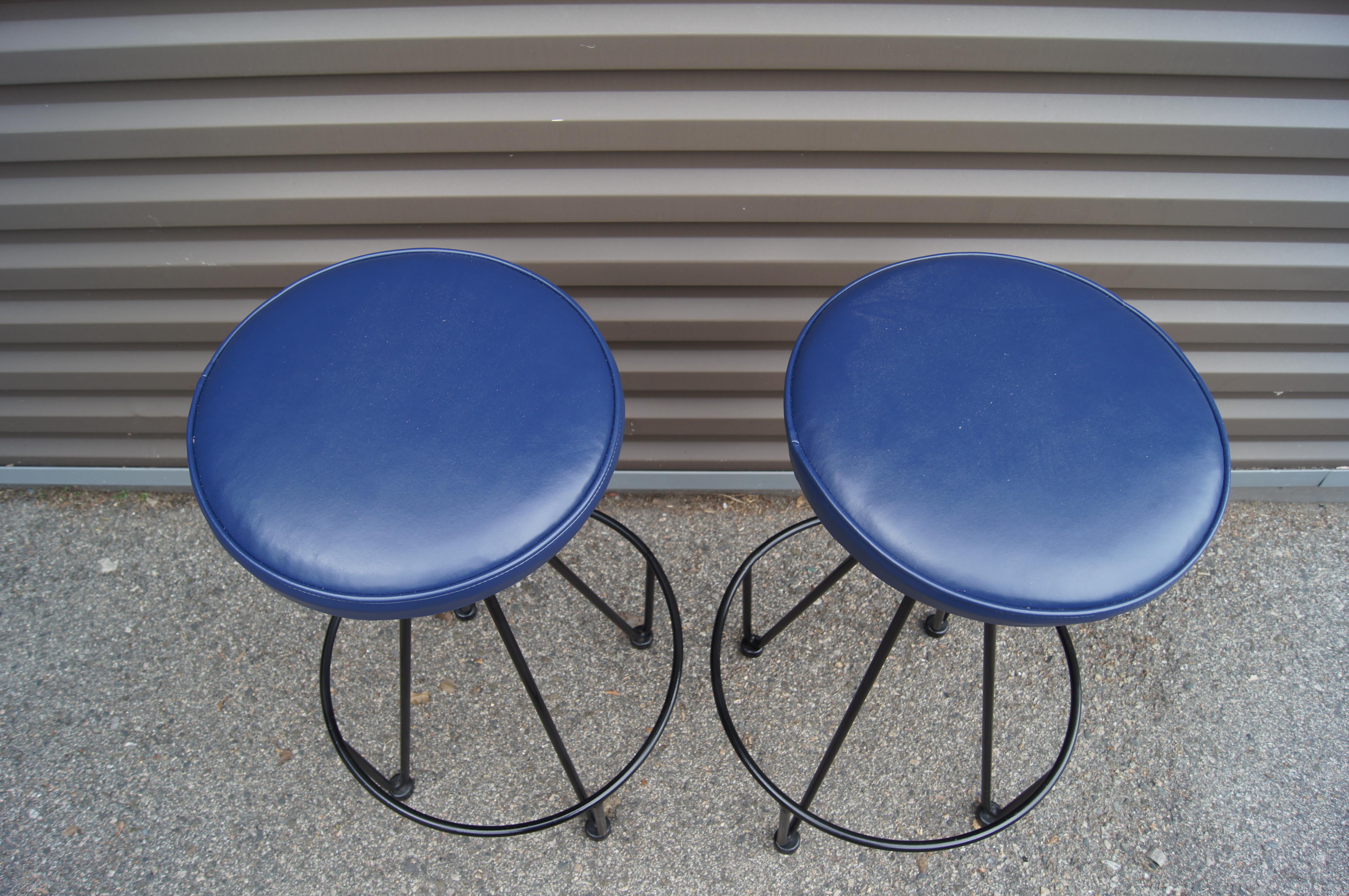 Mid-Century Modern Iron and Leather Bar Stool by Frederic Weinberg For Sale