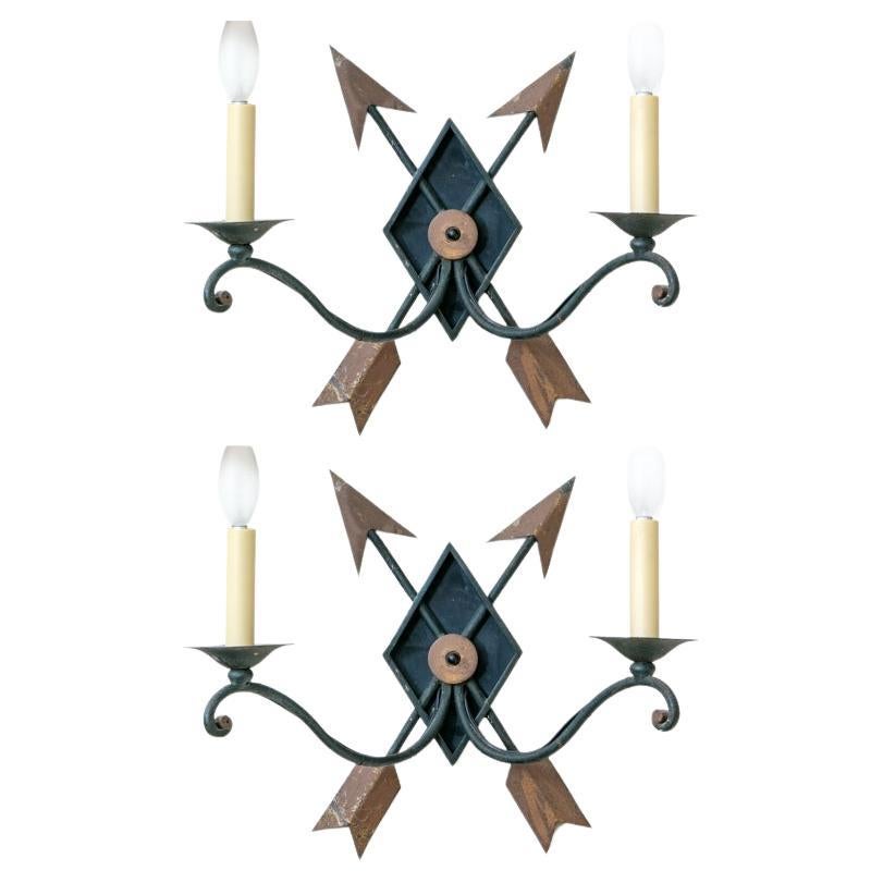 Pareja De Apliques De Hierro Y Tole De Dos Luces