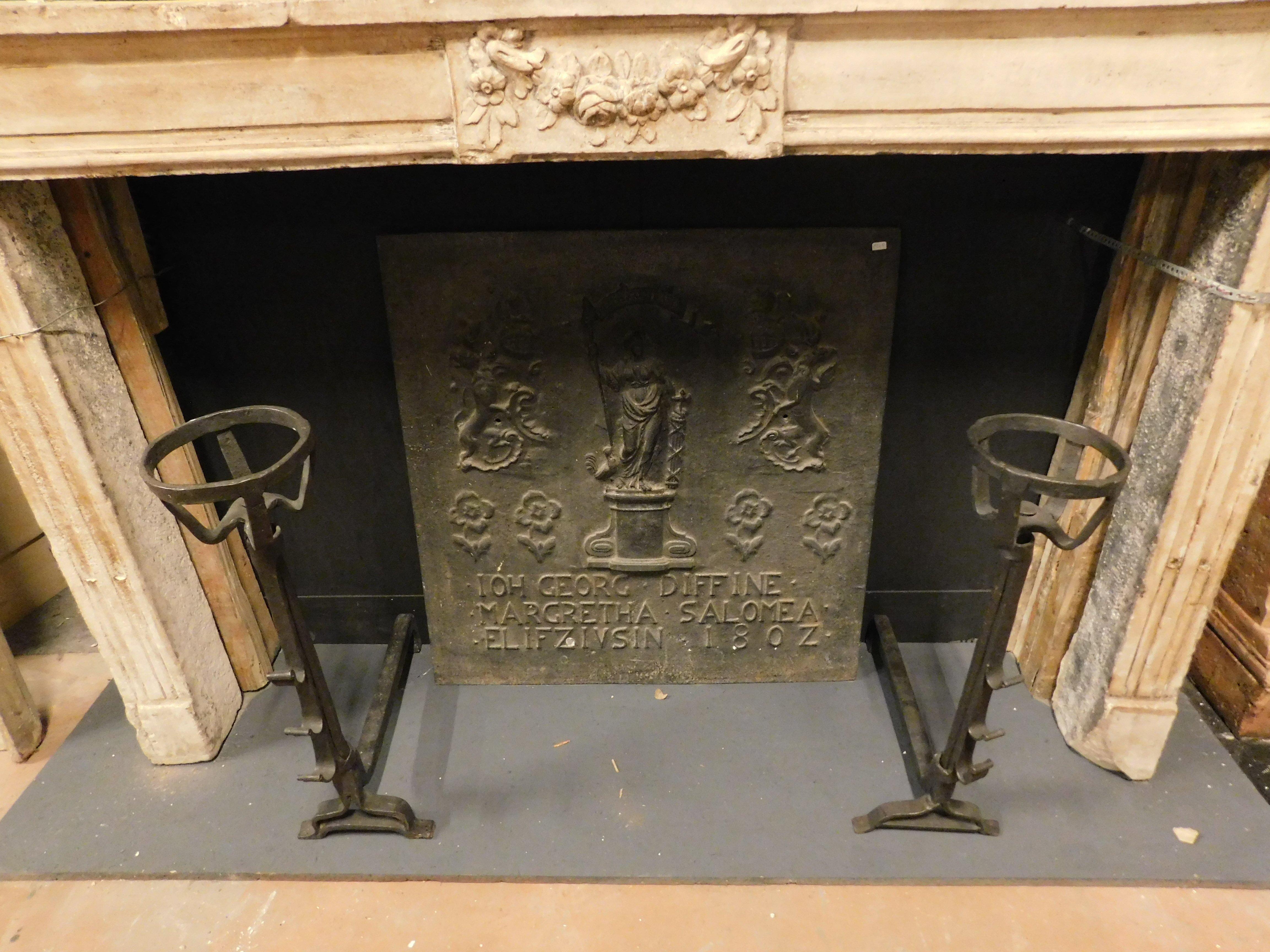 Paar antike Eisen-Feuerböcke mit Tassenhalter, 19. Jahrhundert, Italien im Zustand „Gut“ im Angebot in Cuneo, Italy (CN)