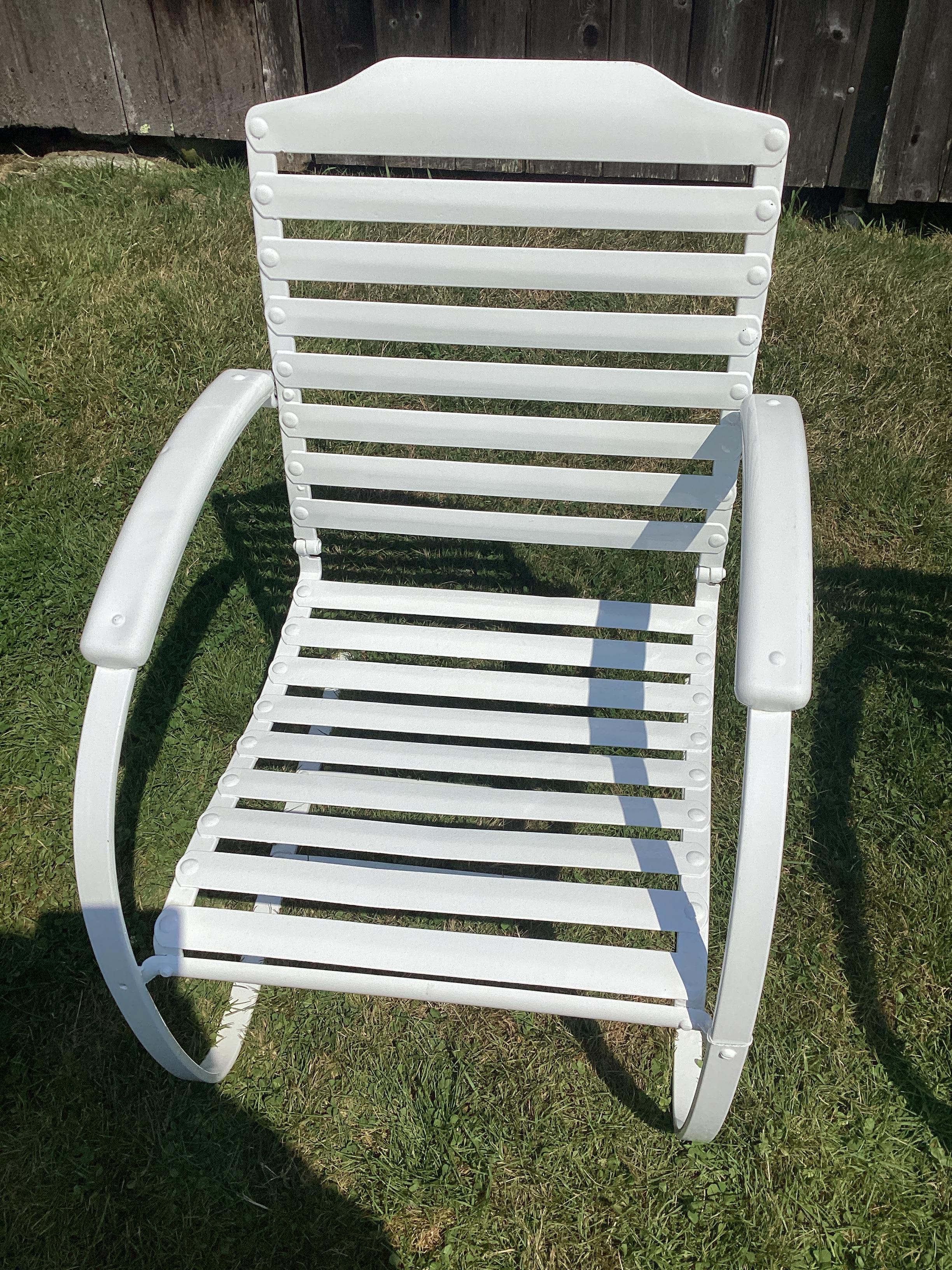 Paire de chaises cantilever en fer en vente 2