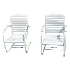 Paire de chaises cantilever en fer