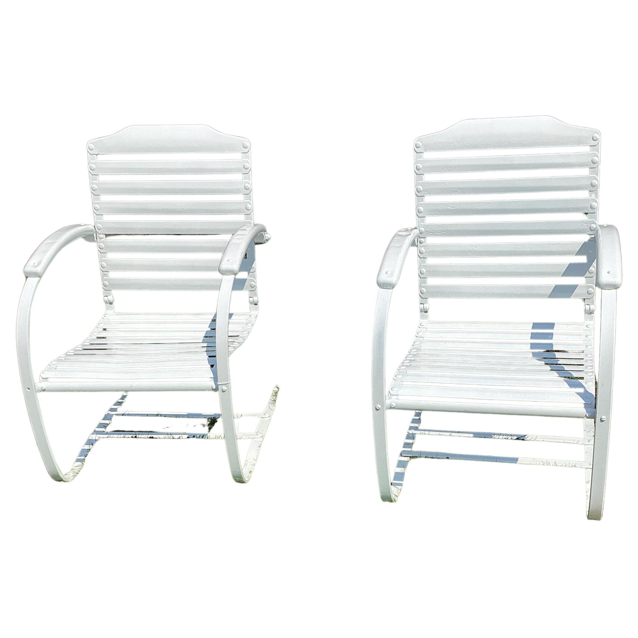 Paire de chaises cantilever en fer