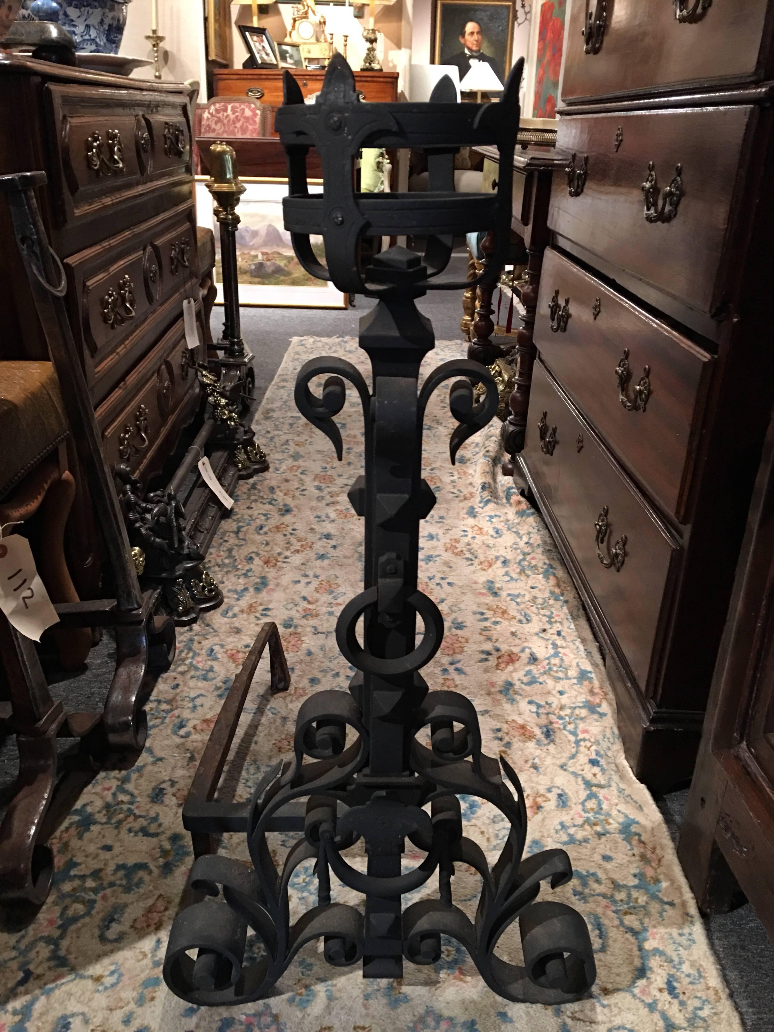 Pair of Iron Chenets or Andirons with a Basket Finial Top, 19th Century In Good Condition For Sale In Savannah, GA