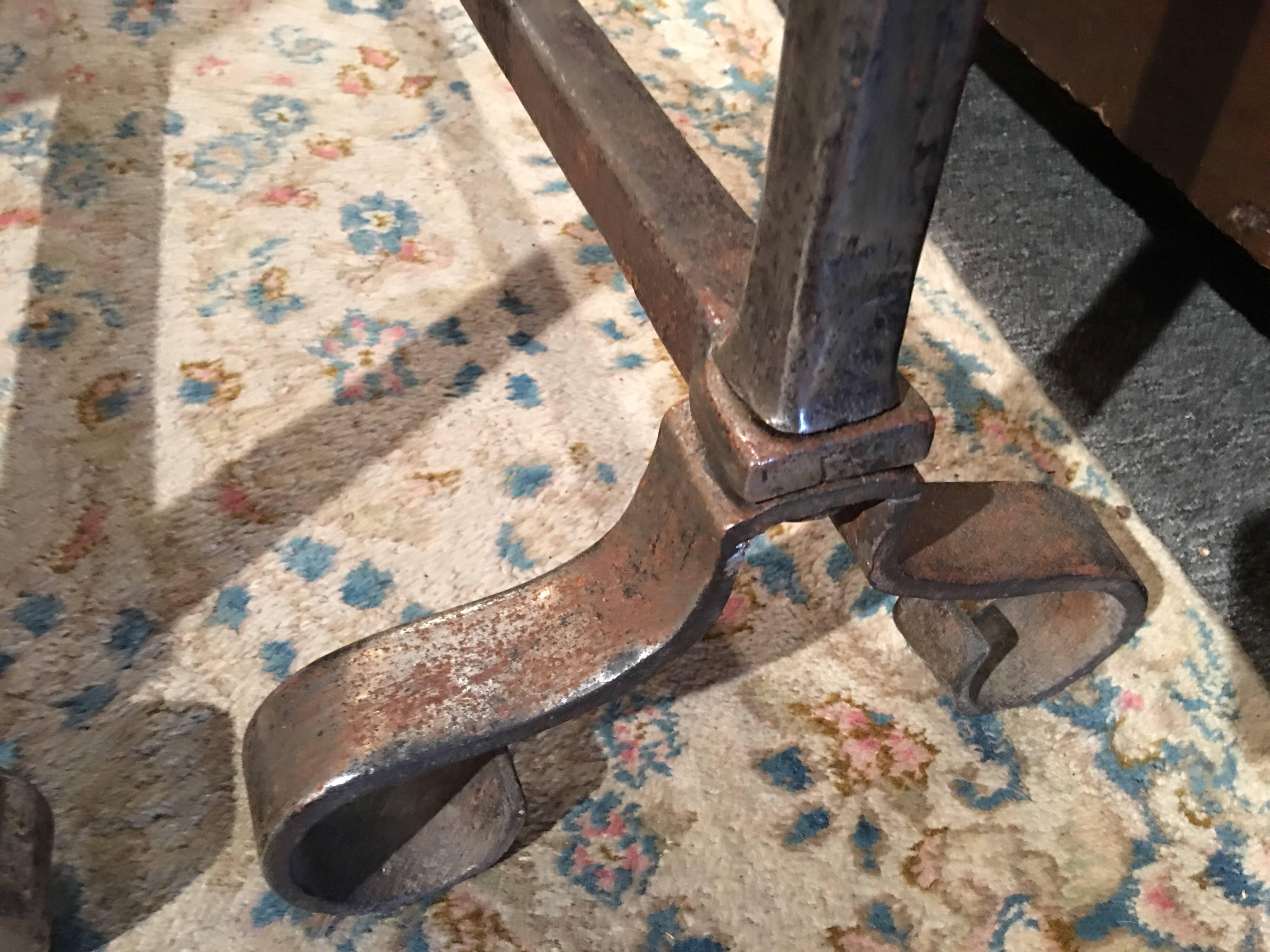 Pair of Iron Chenets or Andirons with a Decorative Ring, 19th Century In Good Condition For Sale In Savannah, GA