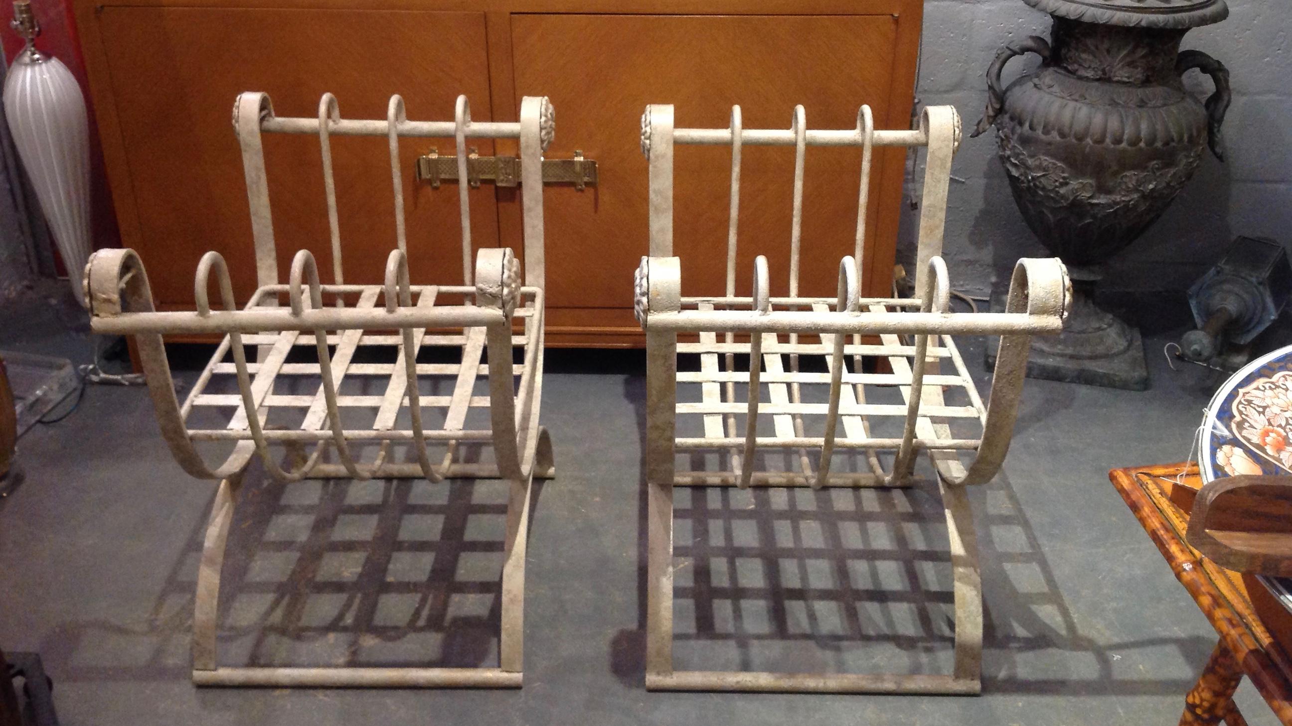 Pair of Iron Curule Benches im Zustand „Gut“ in West Palm Beach, FL