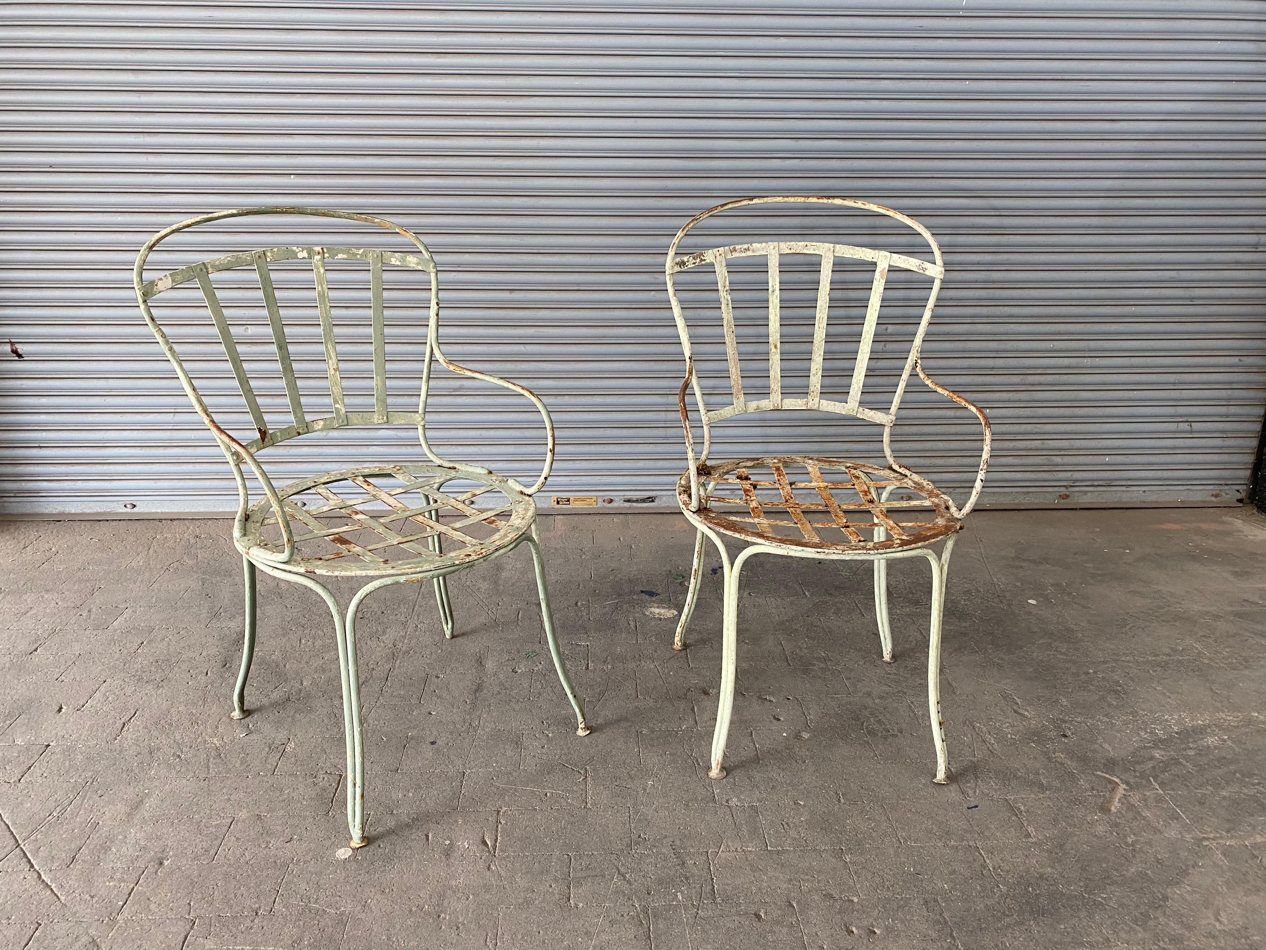 Pair of Iron Painted French Garden Chairs In Good Condition In Buchanan, NY