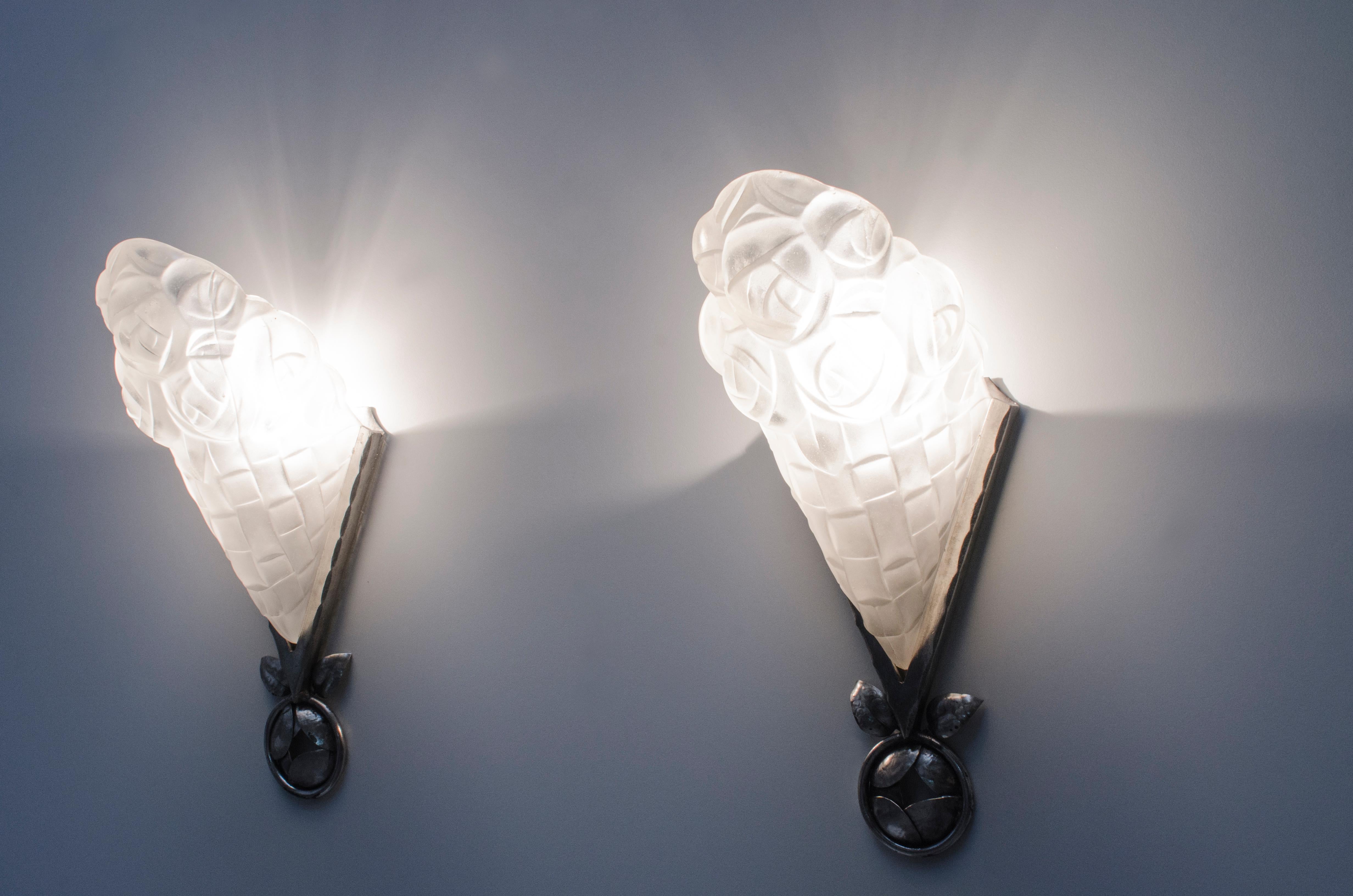 Art Deco Pair of iron sconces by David Gueron Degue For Sale