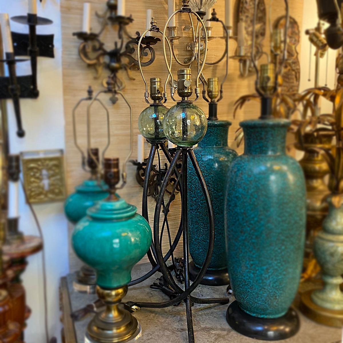 Paire de lampes de table en fer en vente 5