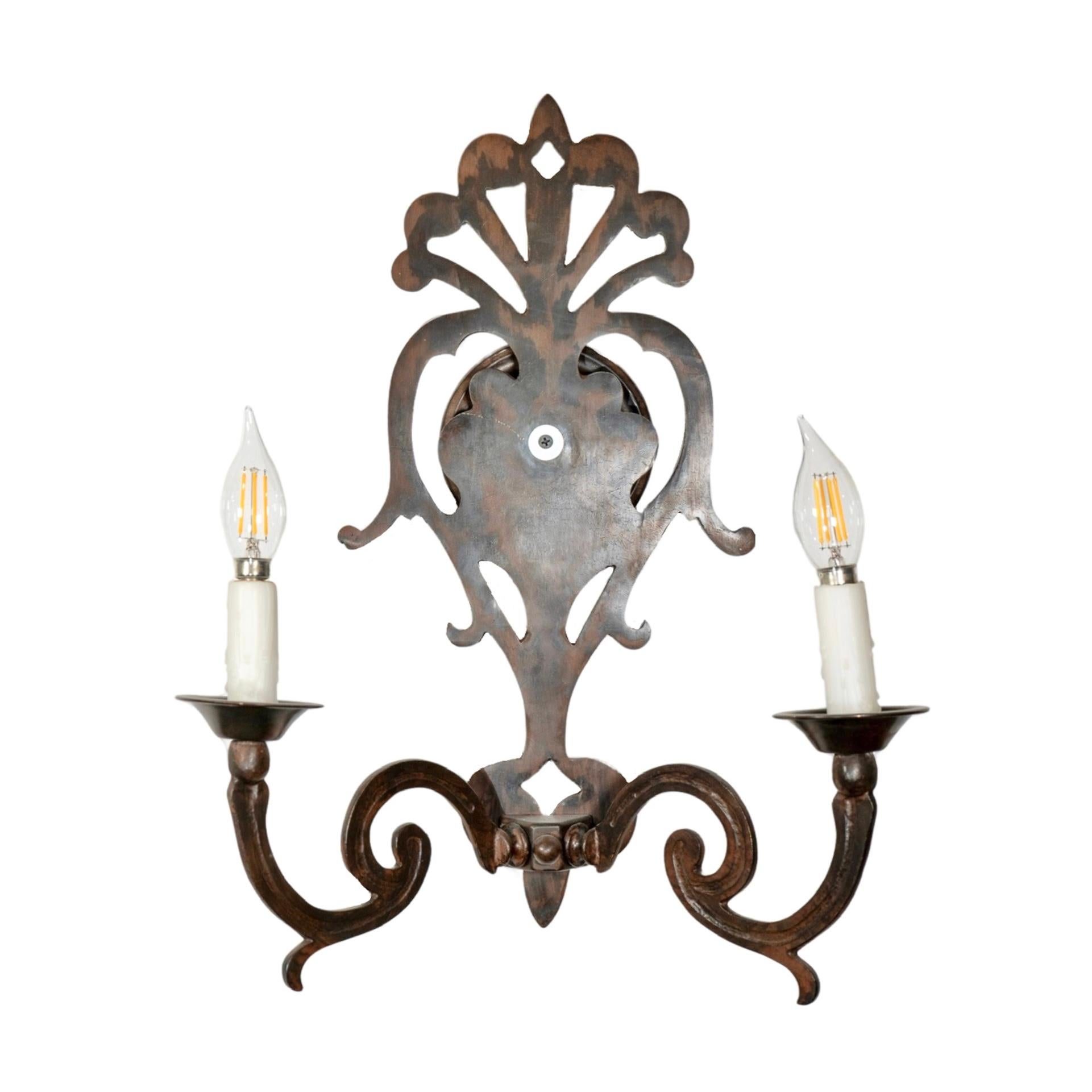 Pair of Iron Wall Sconces In Good Condition For Sale In Dallas, TX