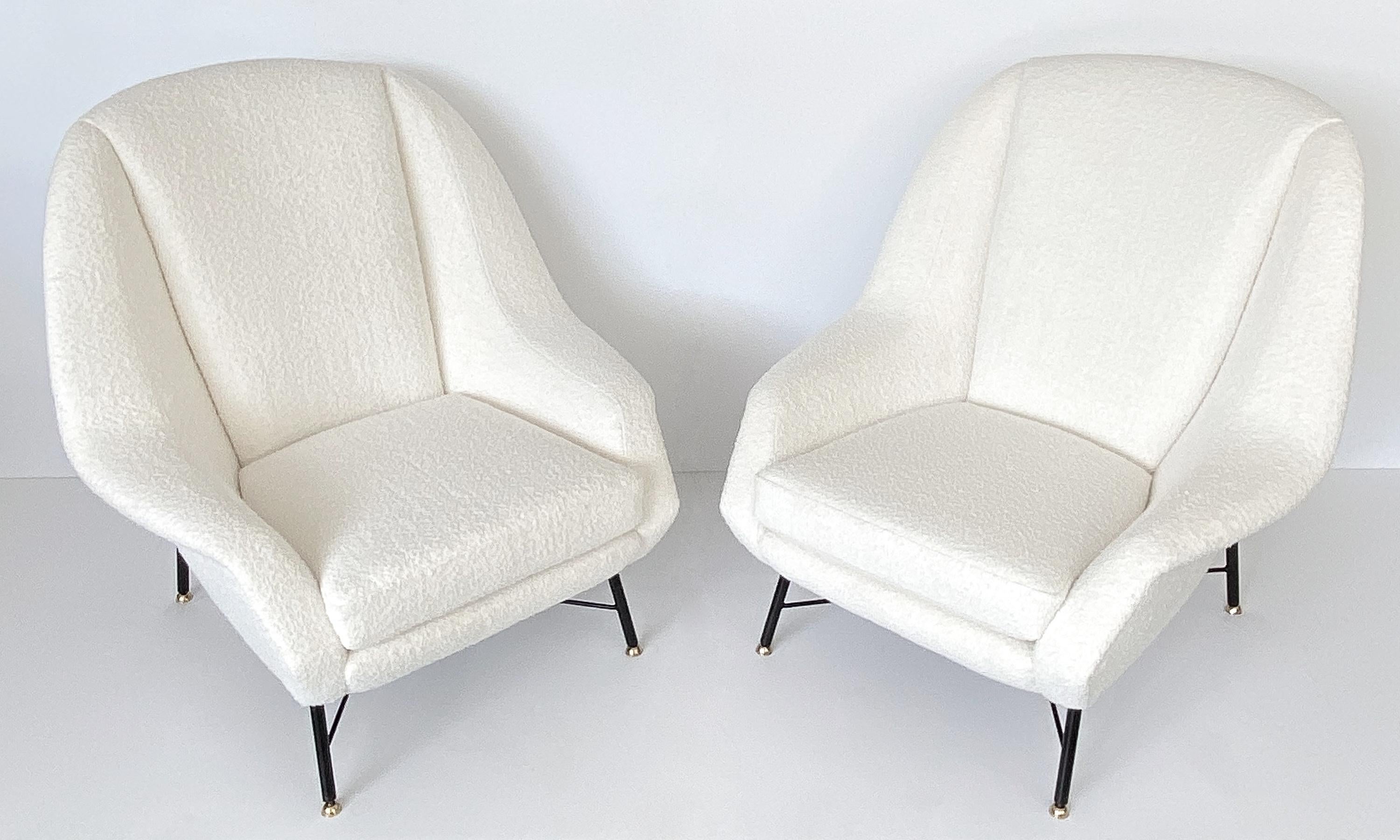 Mid-Century Modern Pair of Isa Bergamo Lounge Chairs in Italian Boucle