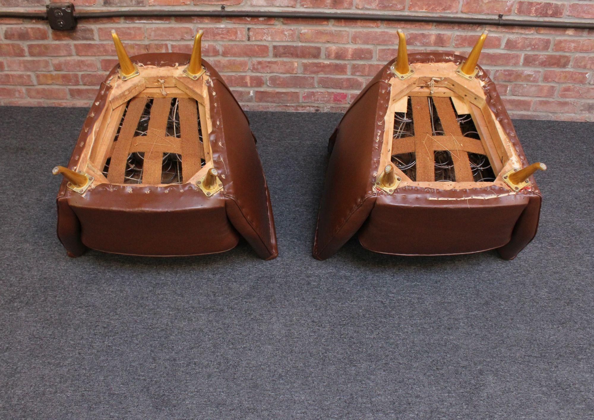 Métal Paire de petites chaises club sculpturales d'Isa Bergamo attribuées à Gio Ponti en vente