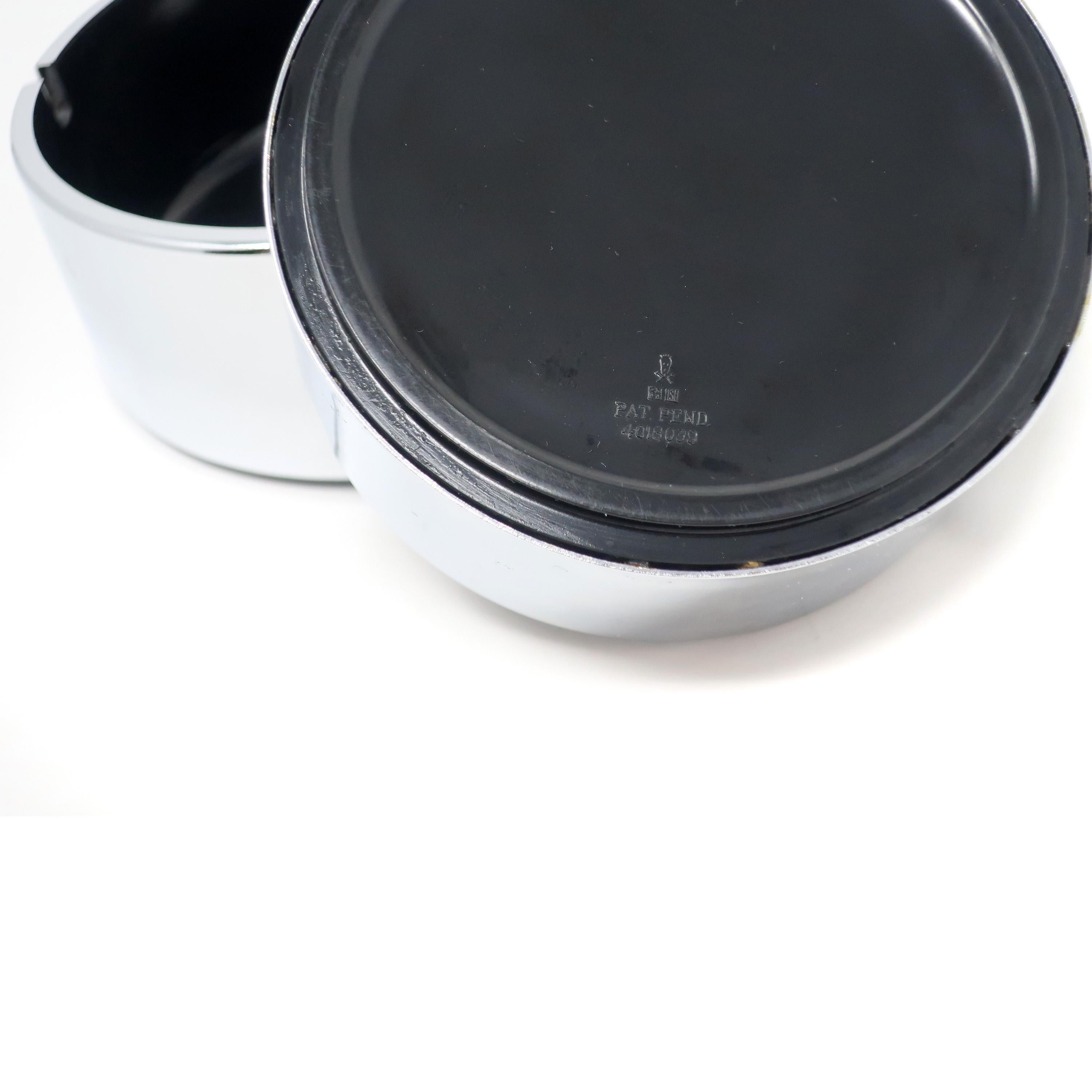 Pair of Isamu Kenmochi Black and Chrome Ashtrays In Good Condition In Brooklyn, NY