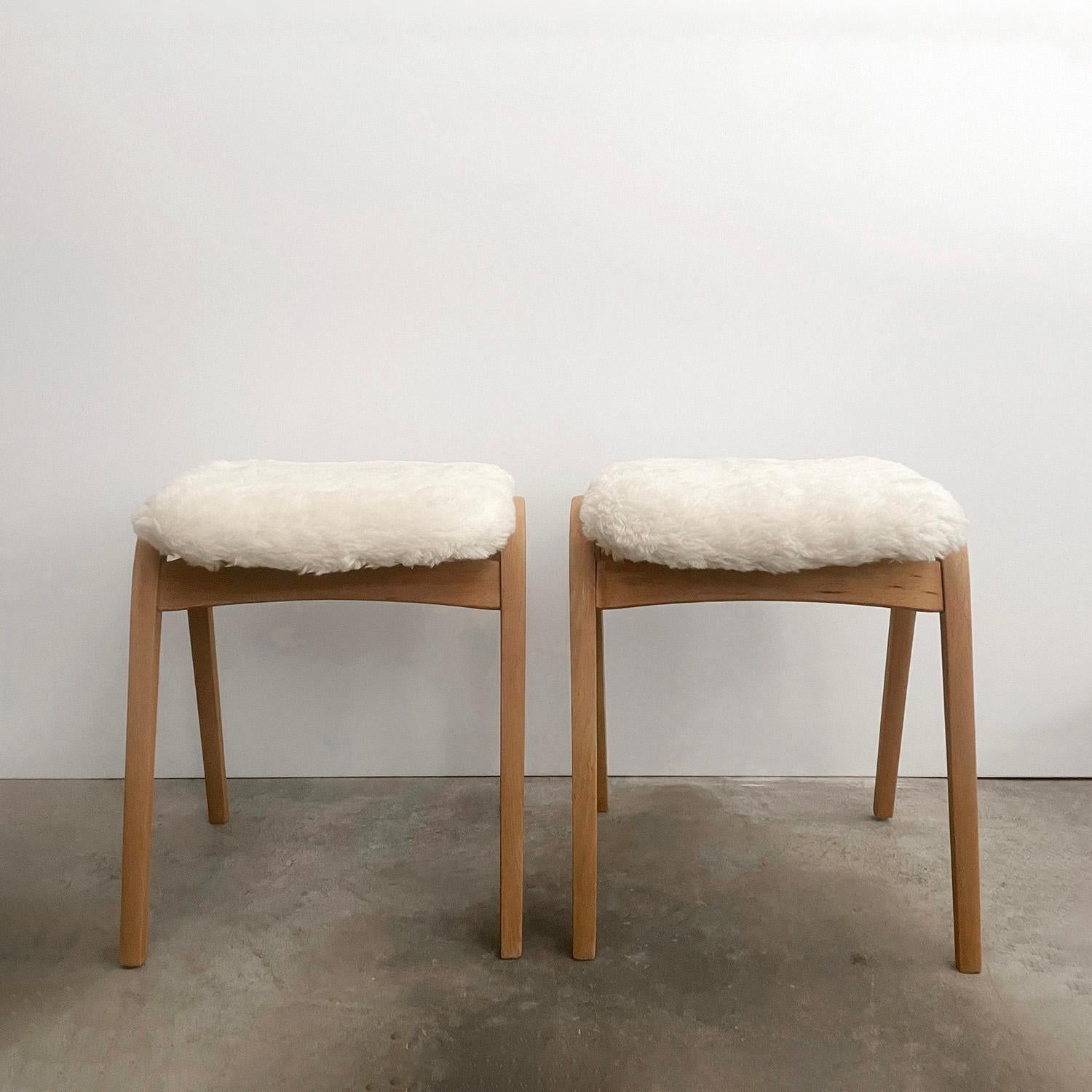 Pair of Isamu Kenmochi Japanese Bentwood & Shag Wool Stools For Sale 15