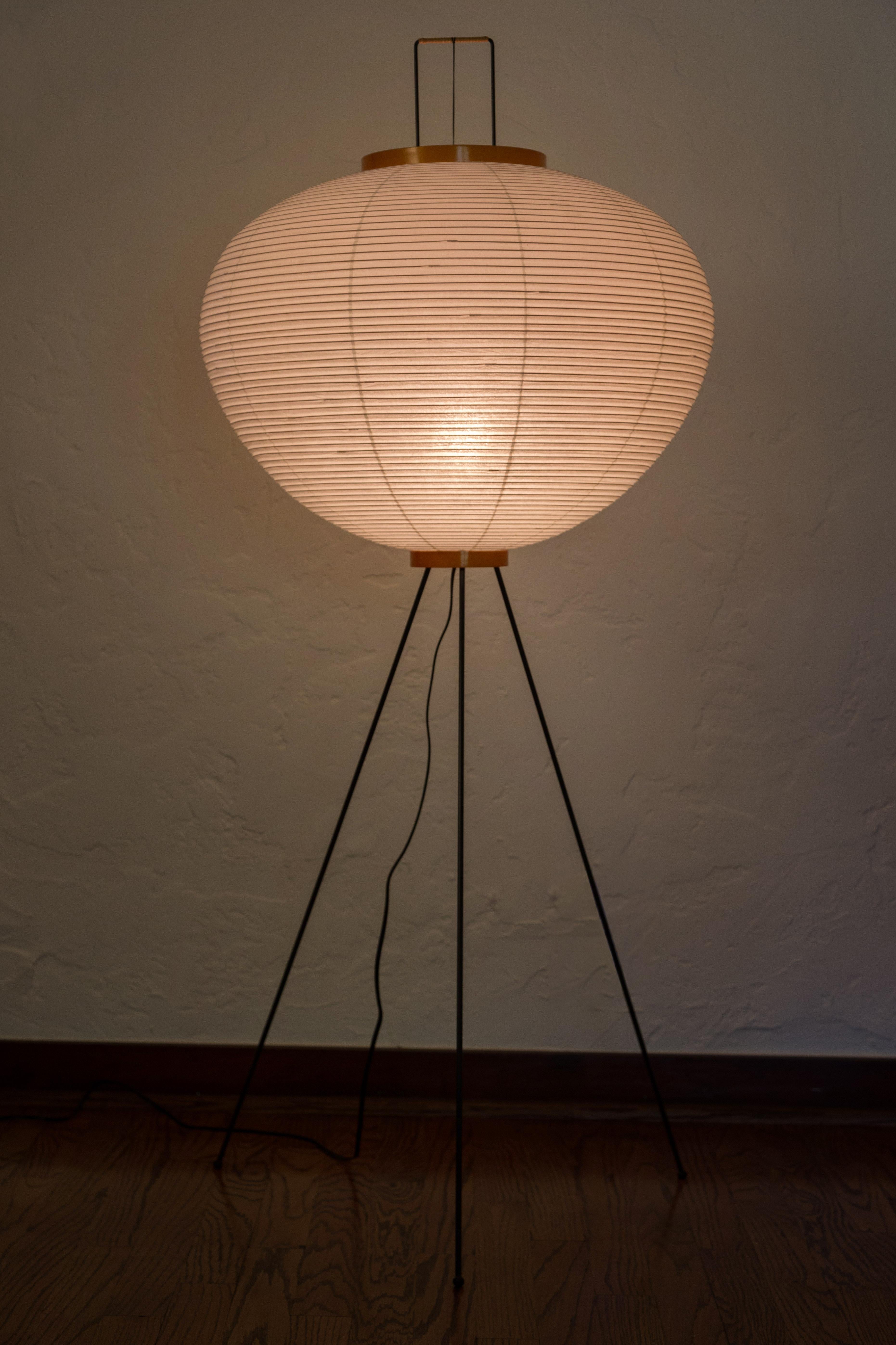Pair of Isamu Noguchi Akari 10A Floor Lamps For Sale 2