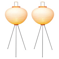 Paire de lampadaires Isamu Noguchi Akari 10A