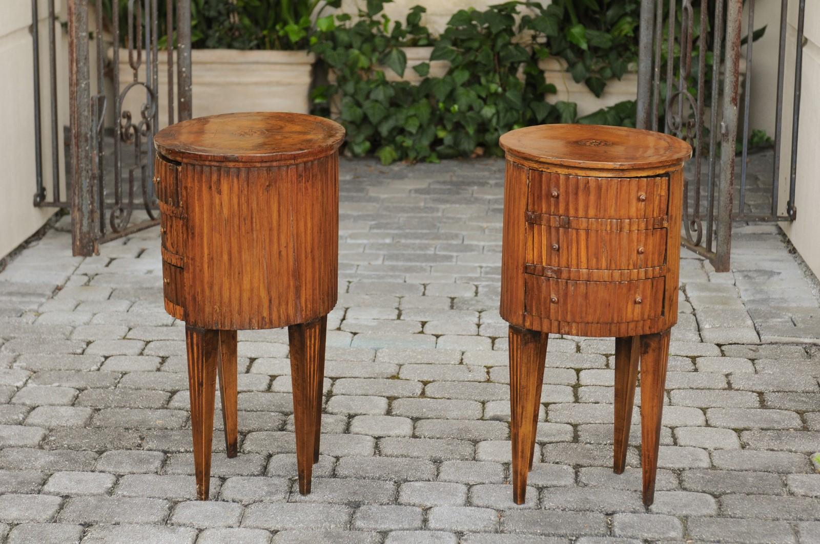 Pair of Italian 1820s Neoclassical Fluted End Tables with Marquetry Decor 9