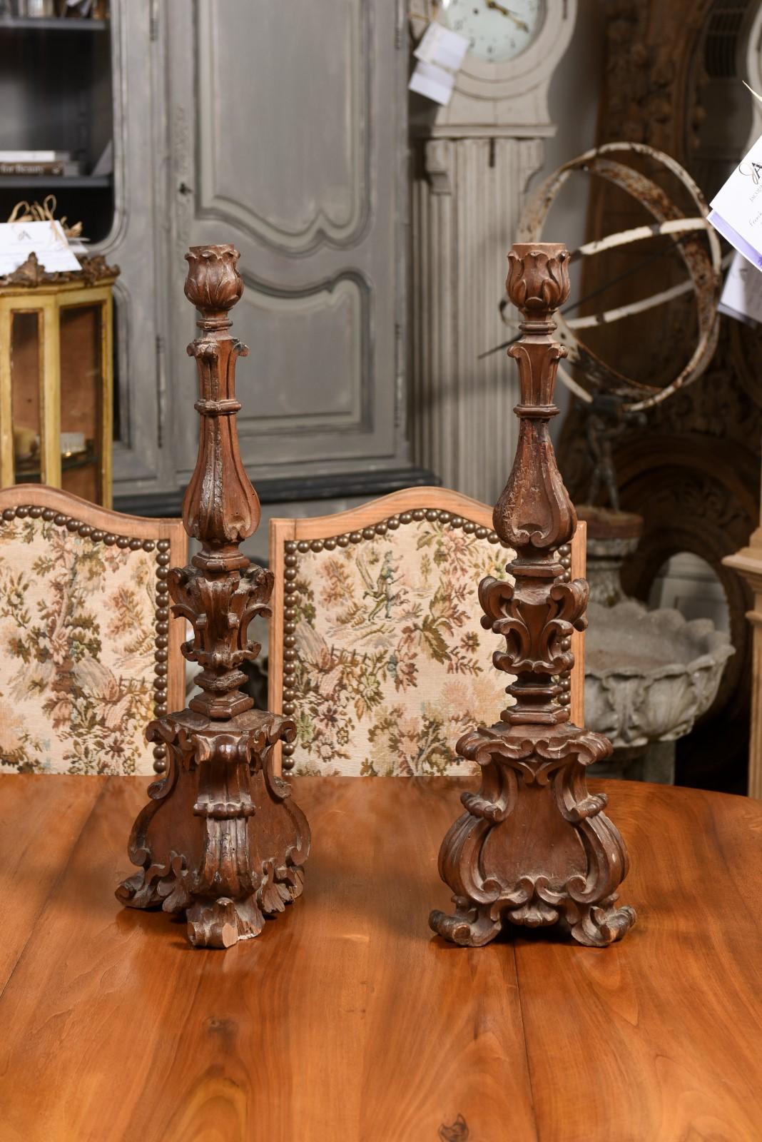 Pair of Italian 17th Century Baroque Period Altar Candlesticks with Carved Décor For Sale 7
