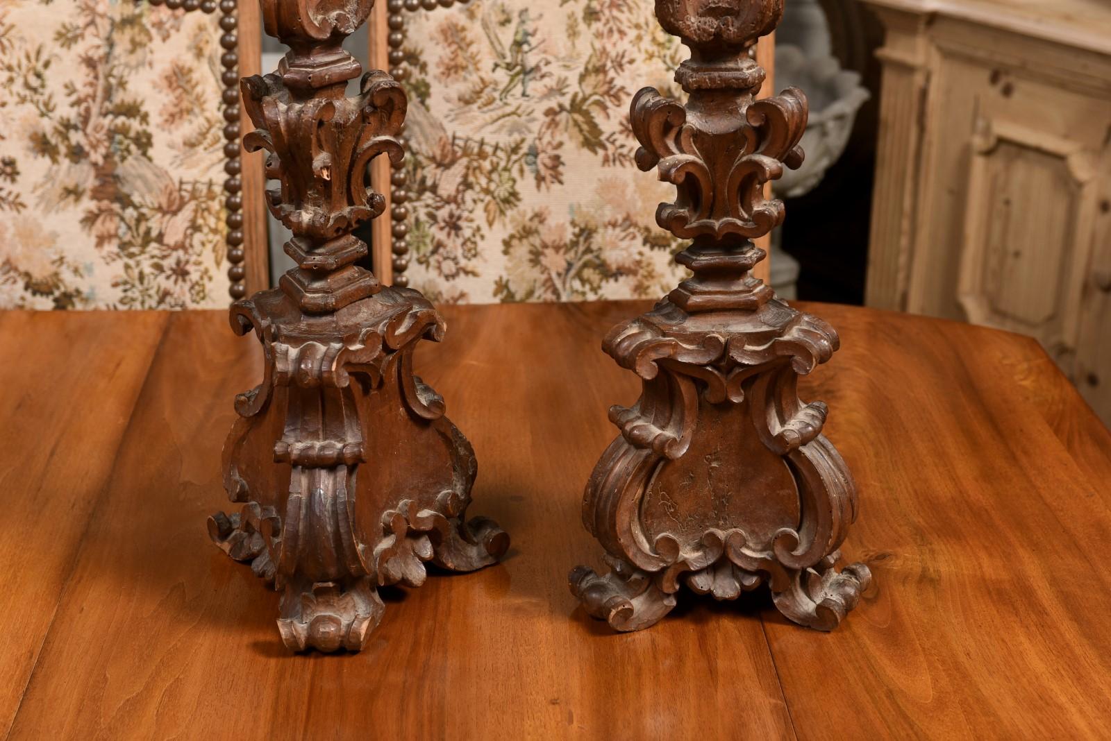 Pair of Italian 17th Century Baroque Period Altar Candlesticks with Carved Décor For Sale 1
