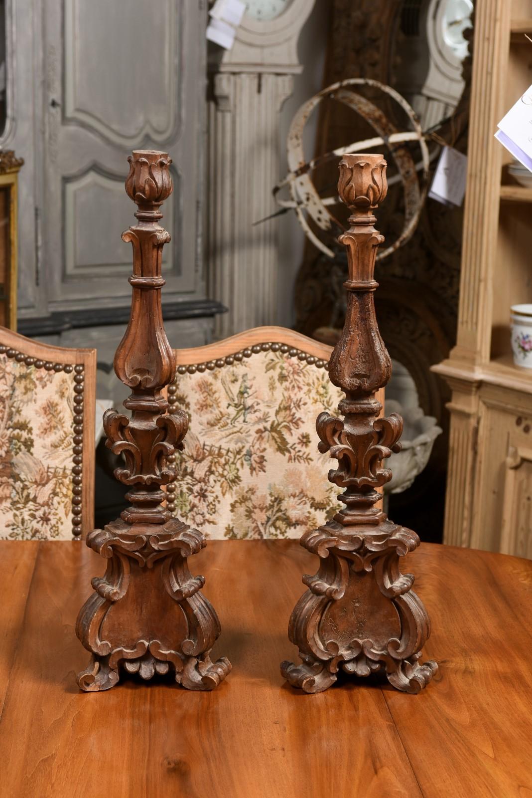 Pair of Italian 17th Century Baroque Period Altar Candlesticks with Carved Décor For Sale 2