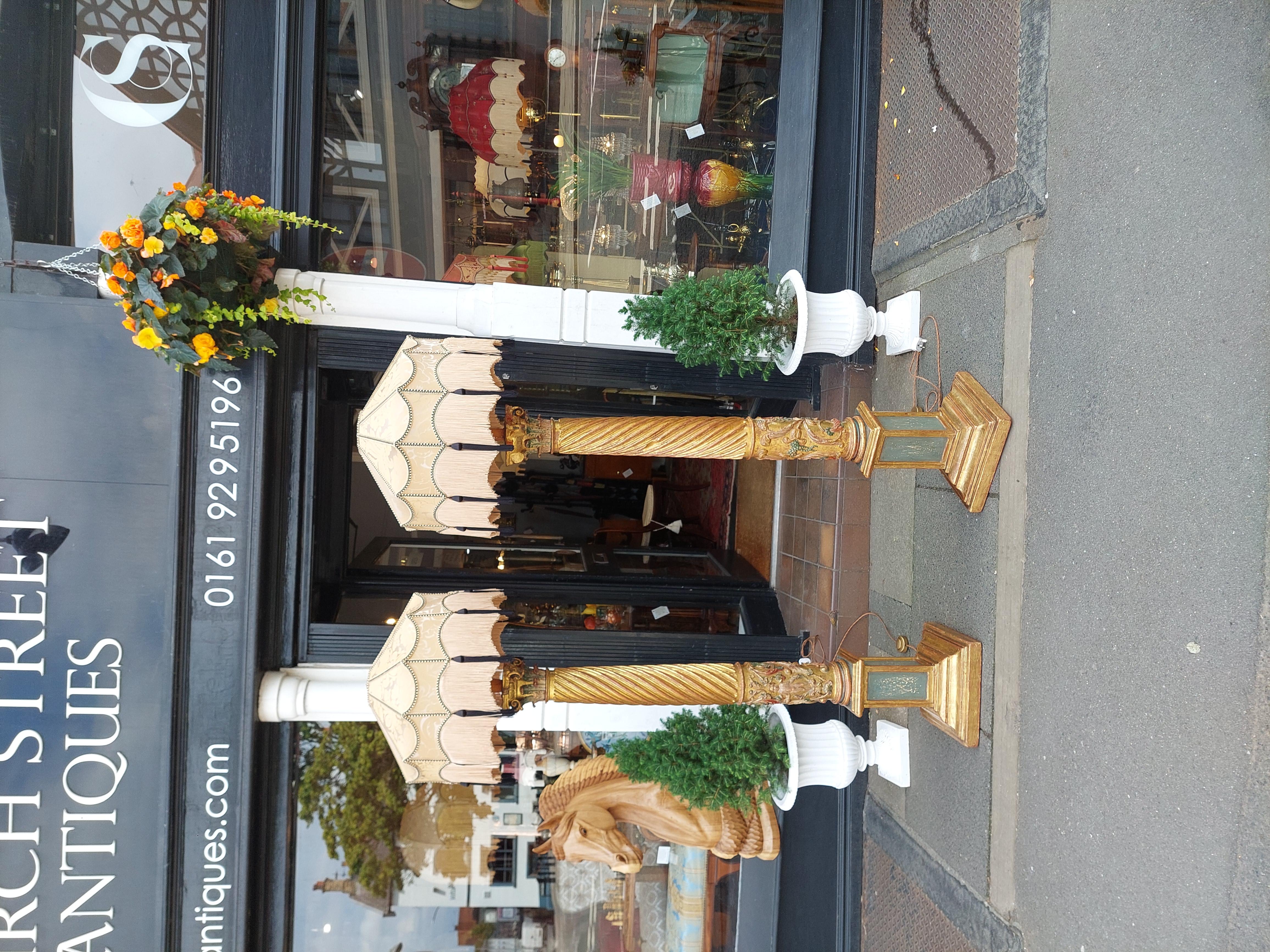 Pair of Italian 17thC Polychrome & Gilt Highlighted Carved Corinthian Columns For Sale 6
