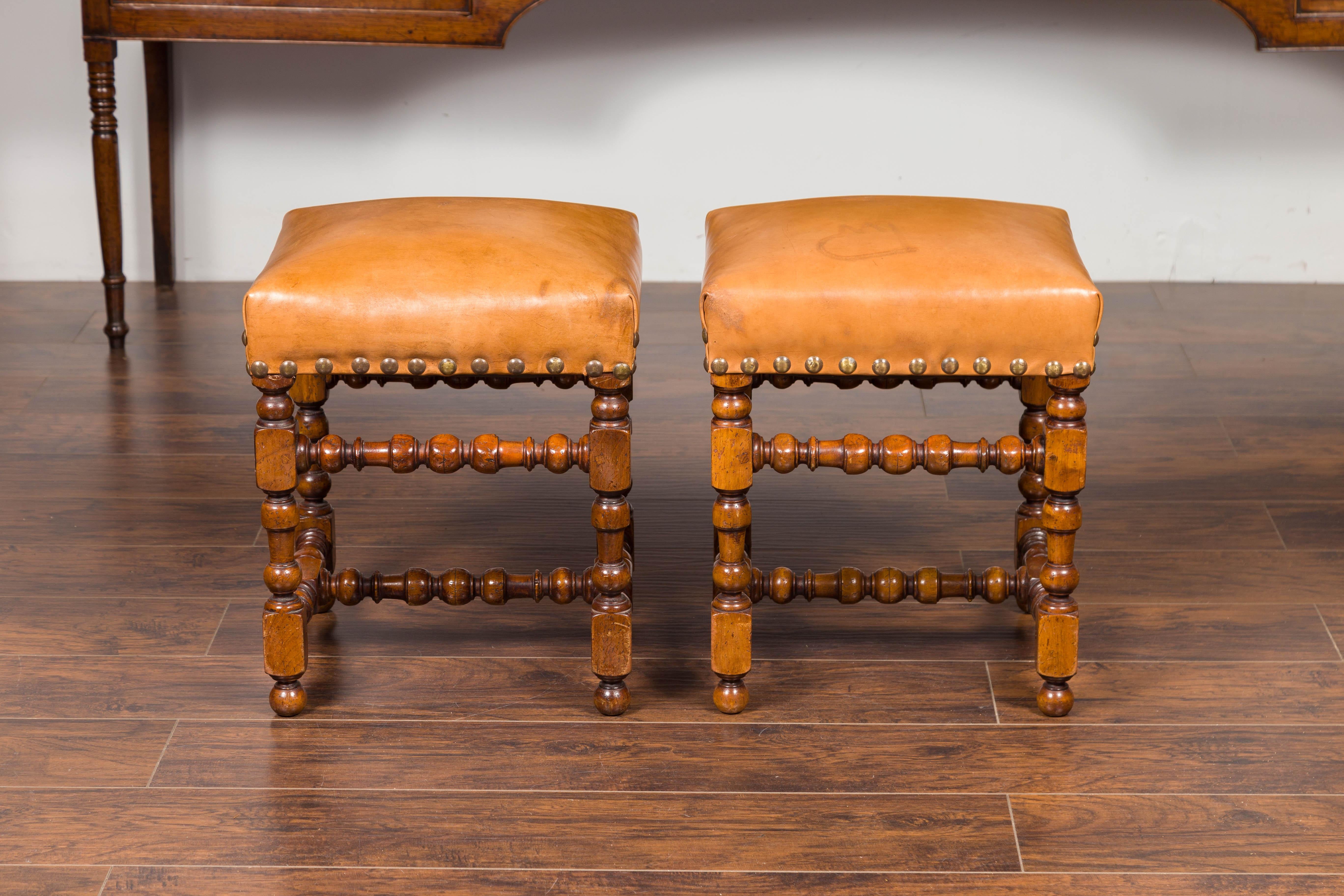 Pair of Italian 1850s Walnut Stools with Leather Top, Turned Legs and Stretcher 1