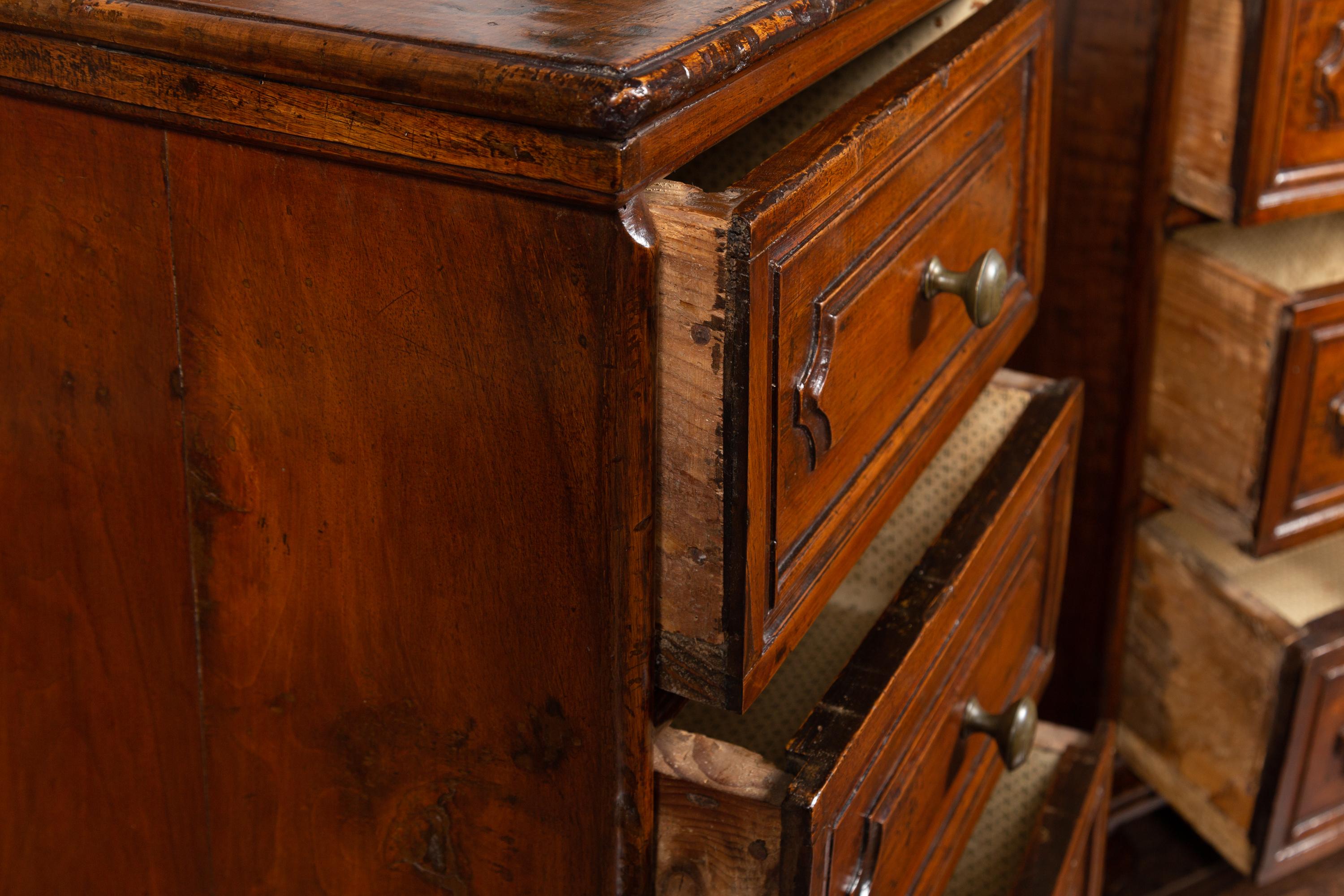 Pair of Italian 1860s Walnut Petite Commodes with Three Drawers and Bun Feet For Sale 1