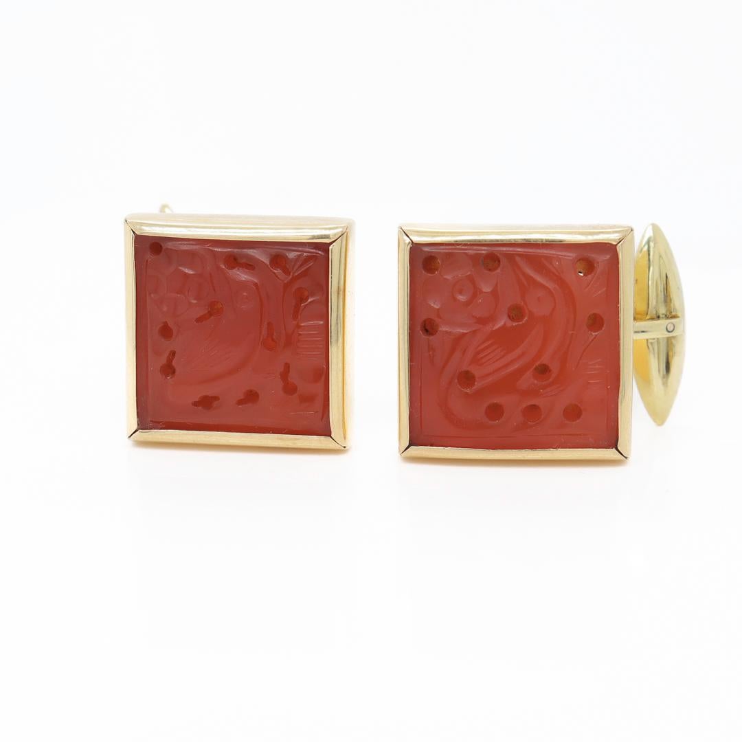 Pair of Italian 18k Gold & Carved Carnelian Cufflinks In Good Condition For Sale In Philadelphia, PA