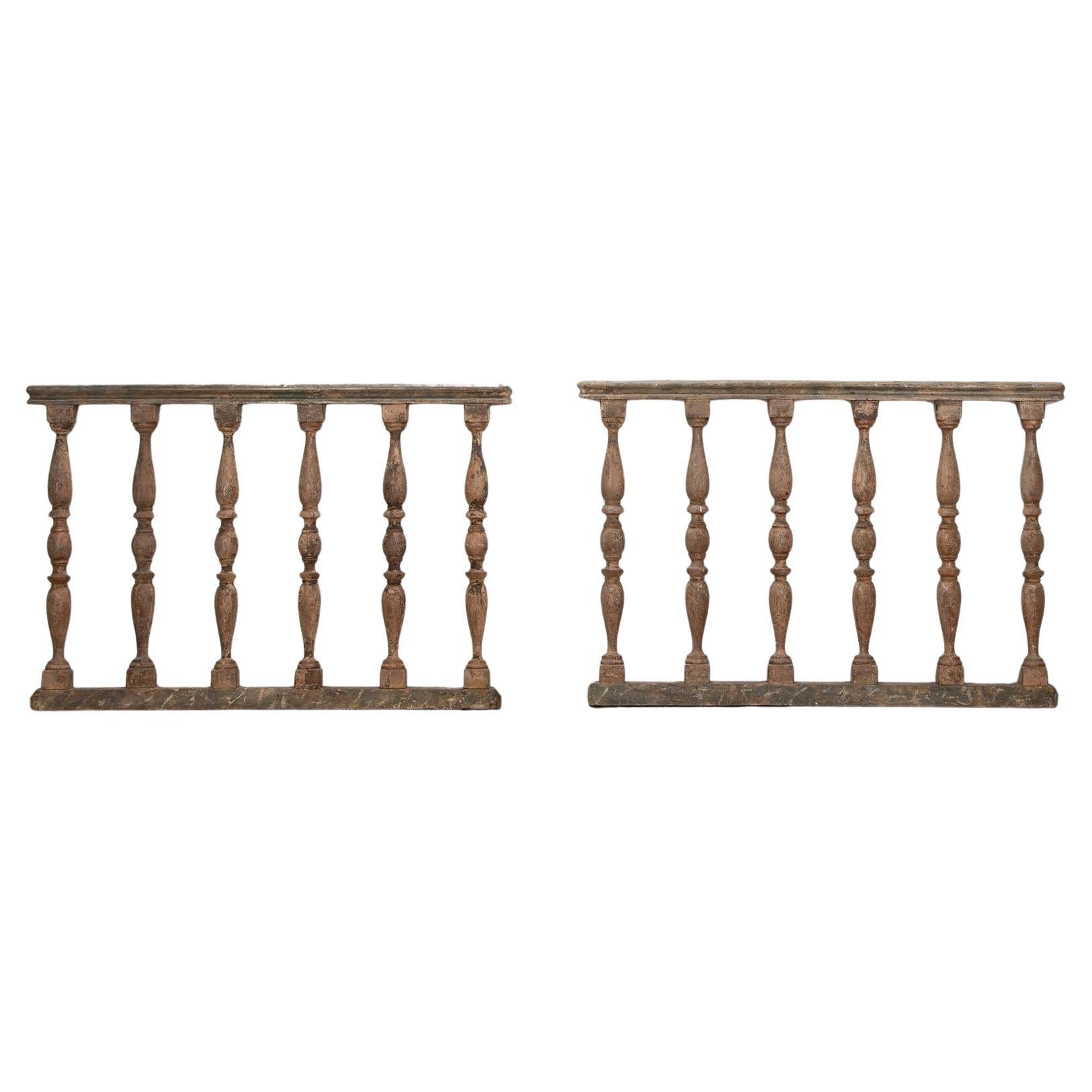 Paire de panneaux de balustrade italiens du 18ème siècle en vente