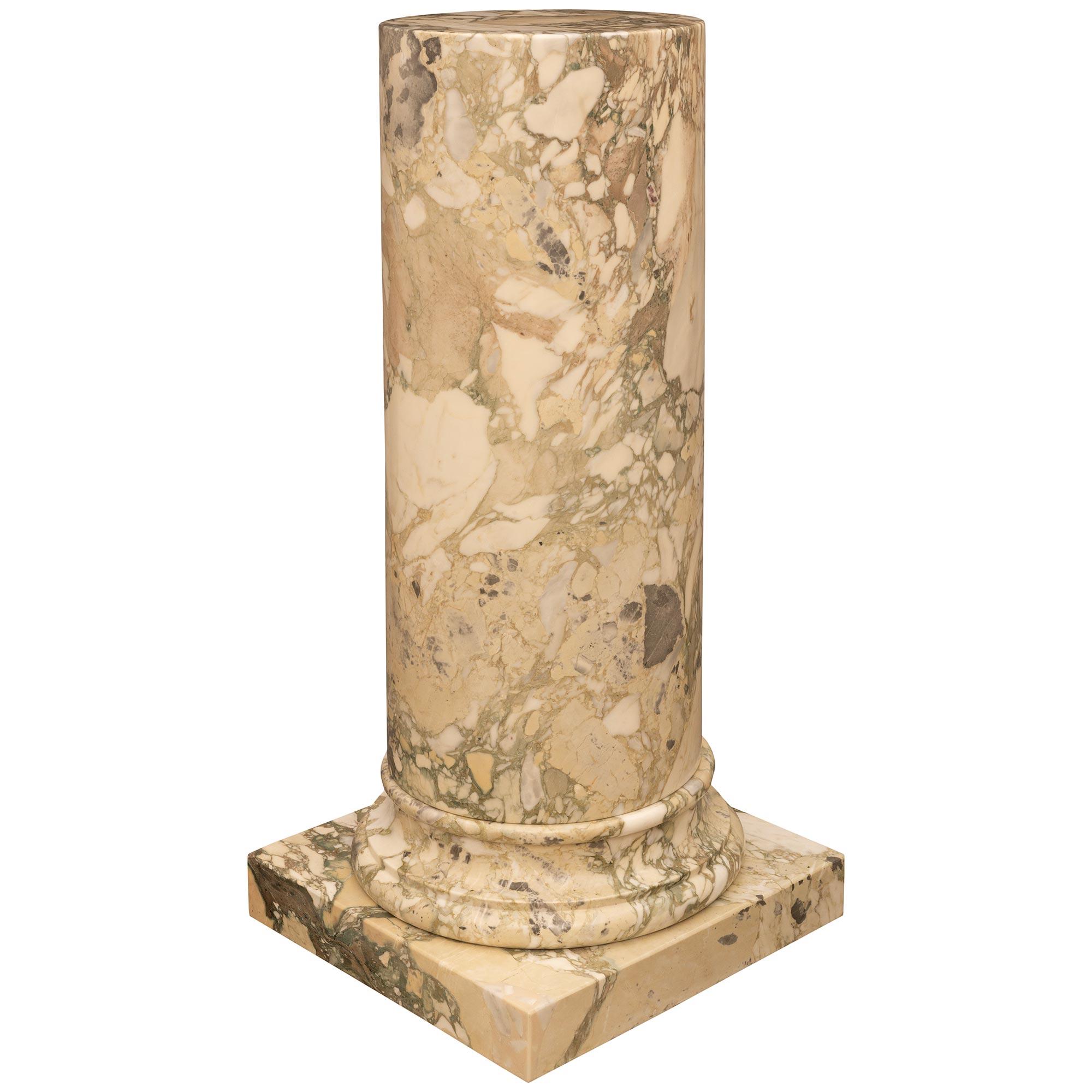 Paire de colonnes italiennes en marbre Breccia Sarda Venata du 18ème siècle Bon état - En vente à West Palm Beach, FL