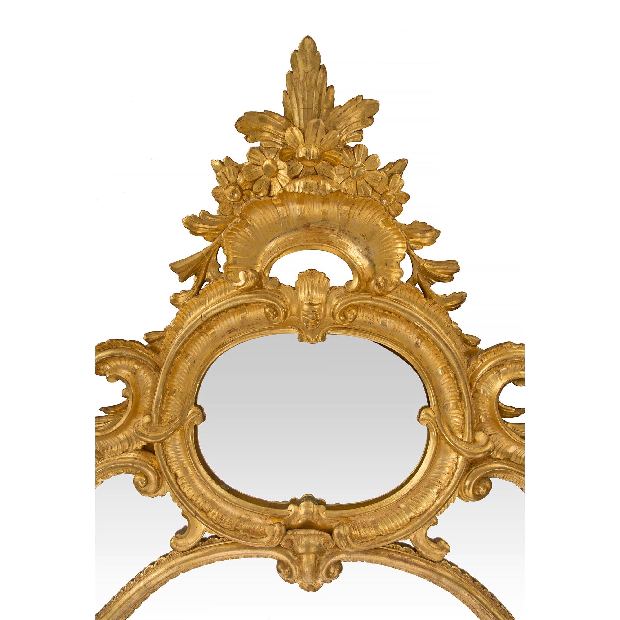Pair of Italian 18th Century Louis XV Period Consoles with Original Mirrors For Sale 7