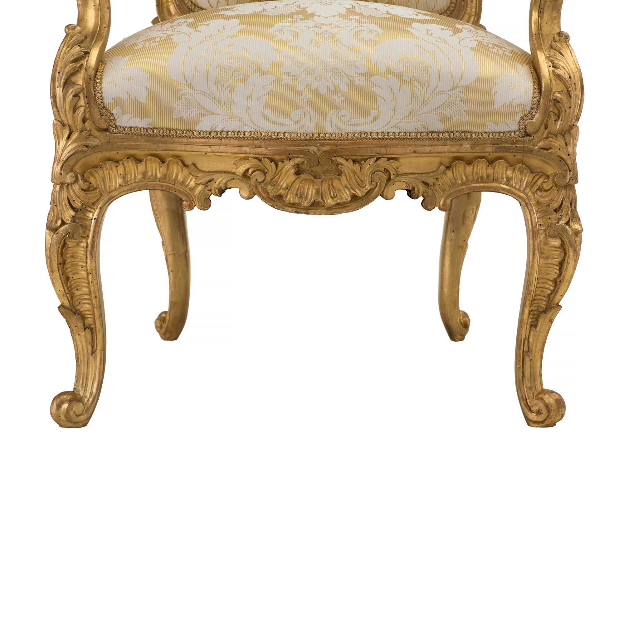 Pair of Italian 18th Century Louis XV Period Roman Giltwood Throne Armchairs For Sale 2