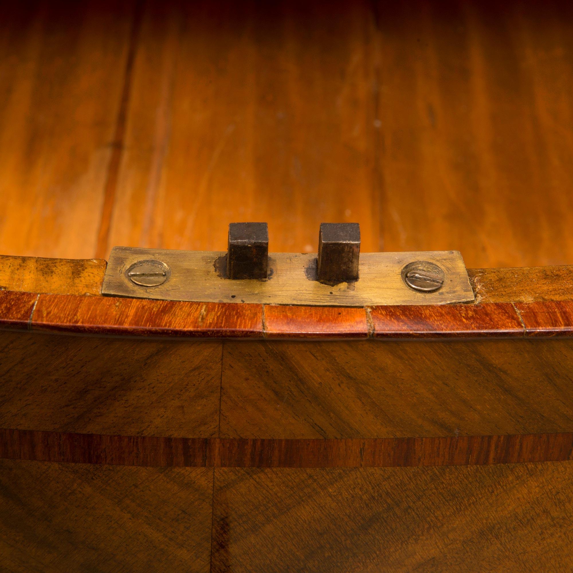 Pair of Italian 18th Century Louis XV St. Italian Chests For Sale 4