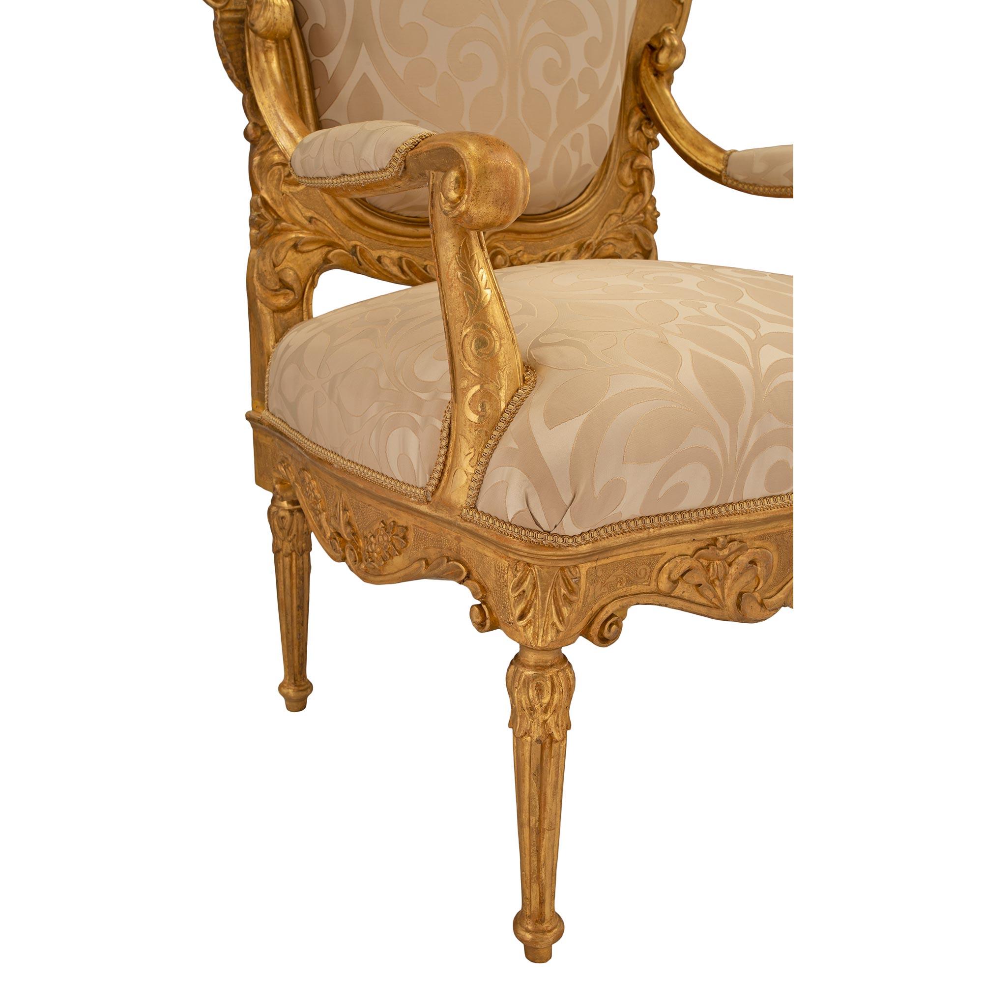 Pair of Italian 18th Century Louis XV/XVI Giltwood Throne Armchairs For Sale 3