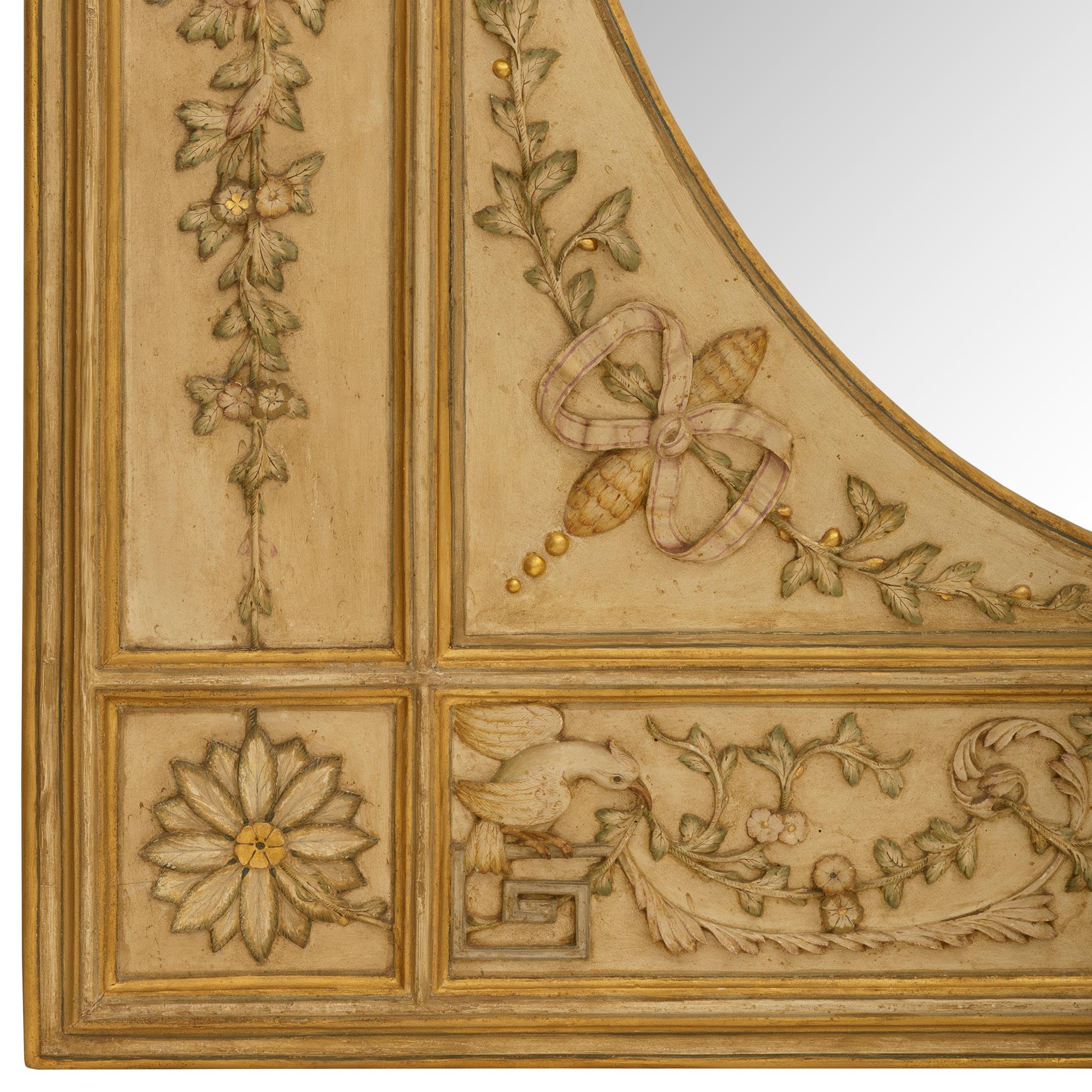Paire de miroirs italiens en bois patiné vénitien d'époque Louis XVI du 18ème siècle en vente 3