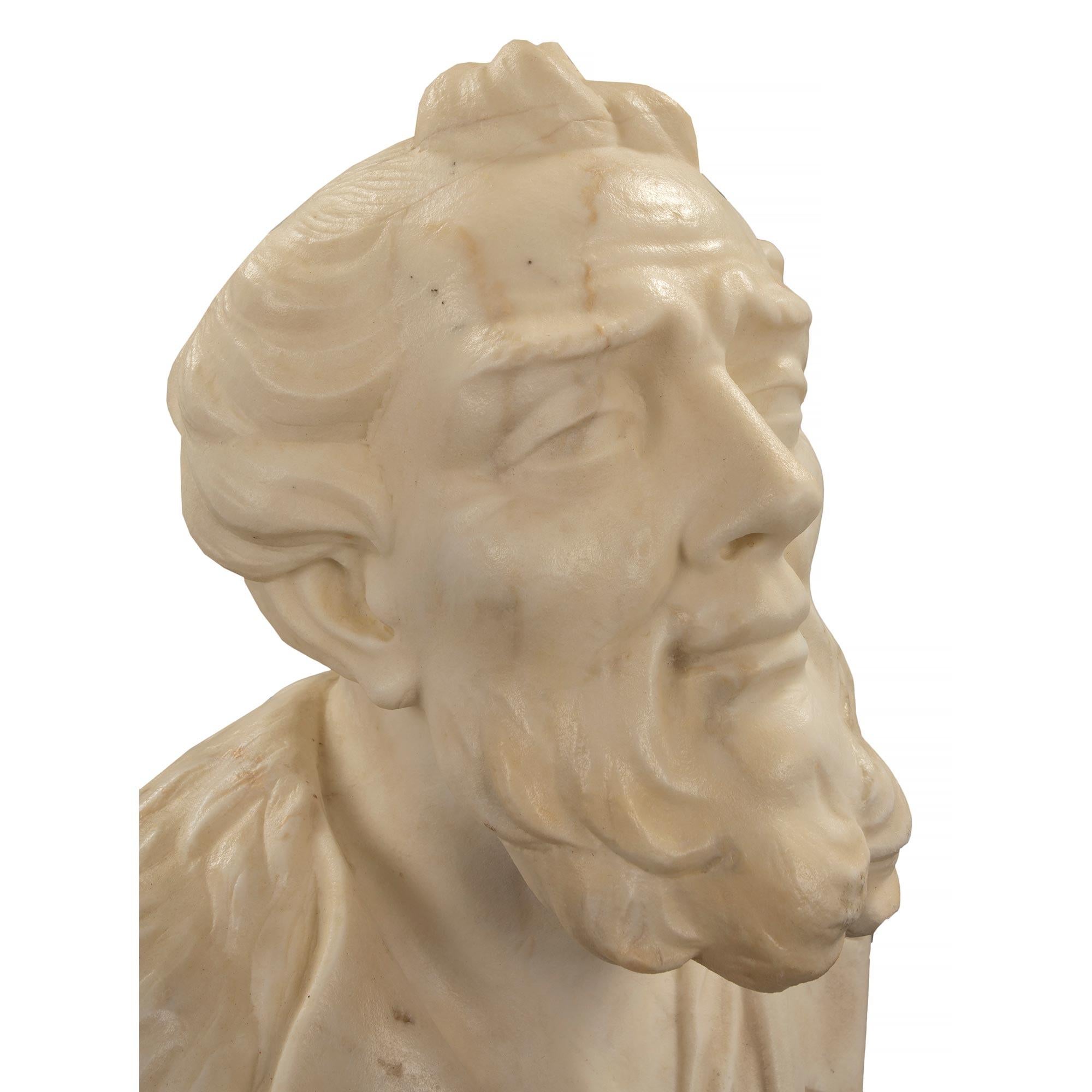 Pair of Italian 18th Century Marble Busts of Democritus and Heraclitus For Sale 5