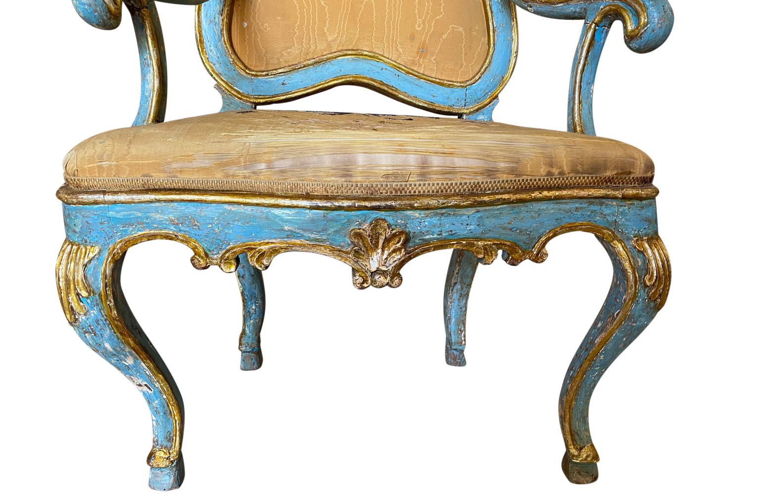 Paire de fauteuils de style Régence italienne du 18ème siècle, fauteuils en vente 5