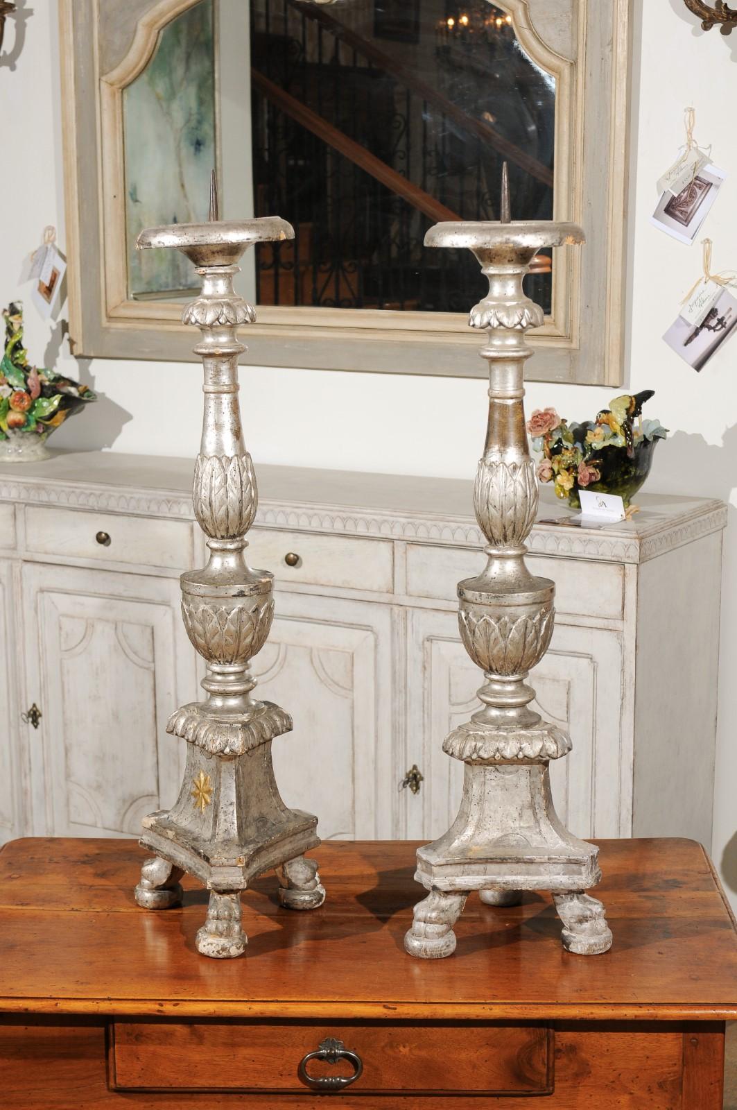 Pair of Italian 18th Century Silver Candlesticks with Gilt Star and Waterleaves For Sale 5