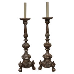 Paire de lampes italiennes du 18ème siècle en feuilles d'argent