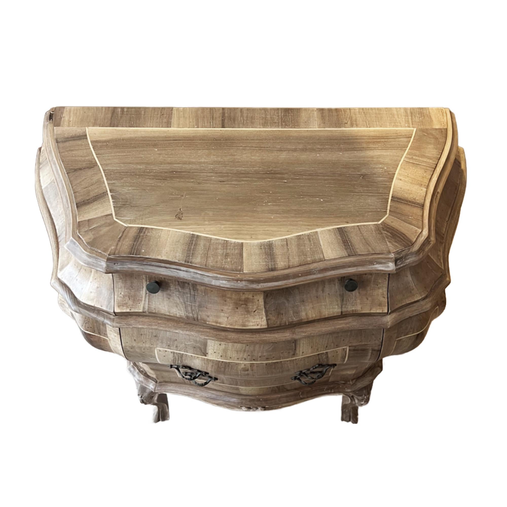 Placage Paire de commodes à bombes italiennes du XVIIIe siècle en vente