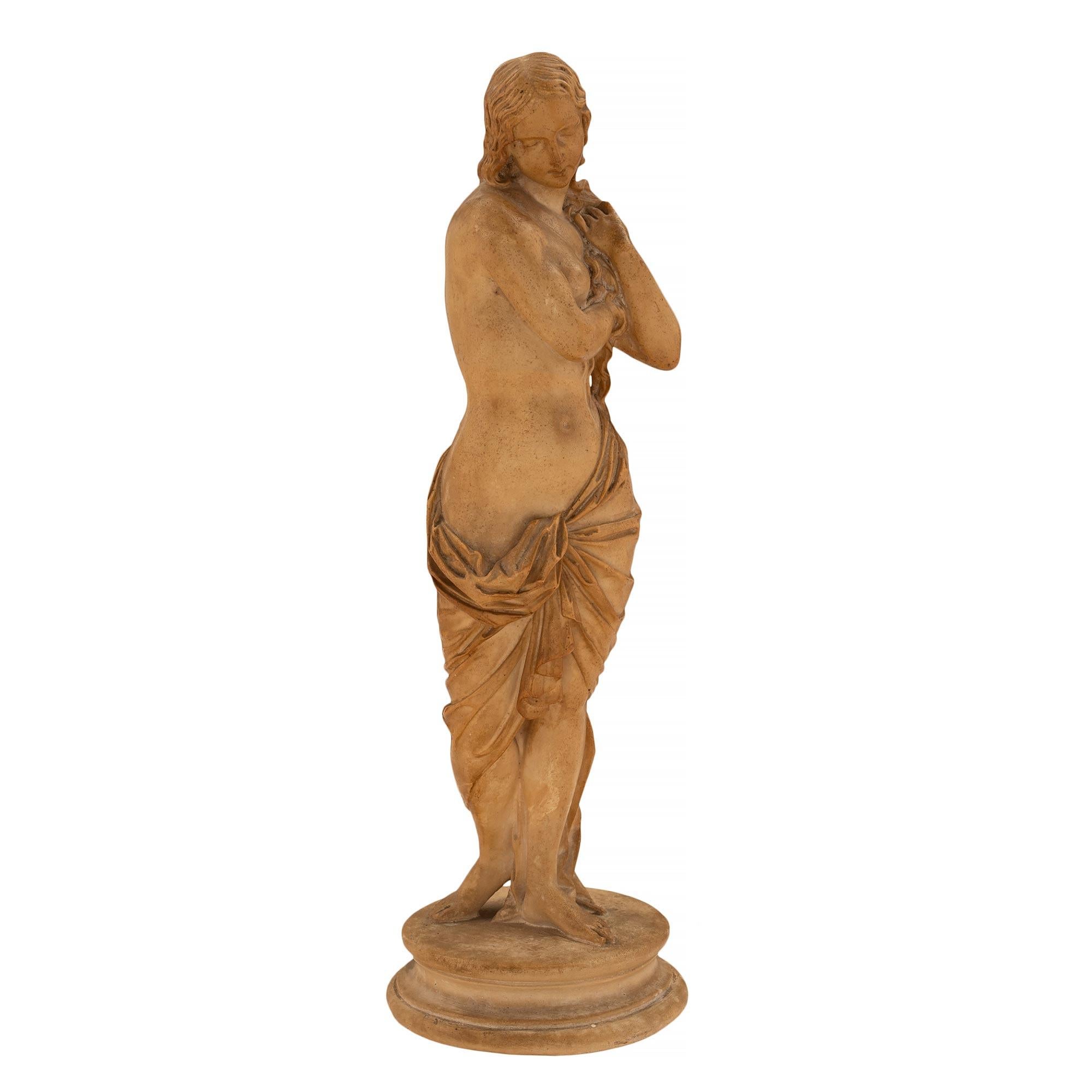 Pair of Italian 18th Century Terra Cotta Statues For Sale 3