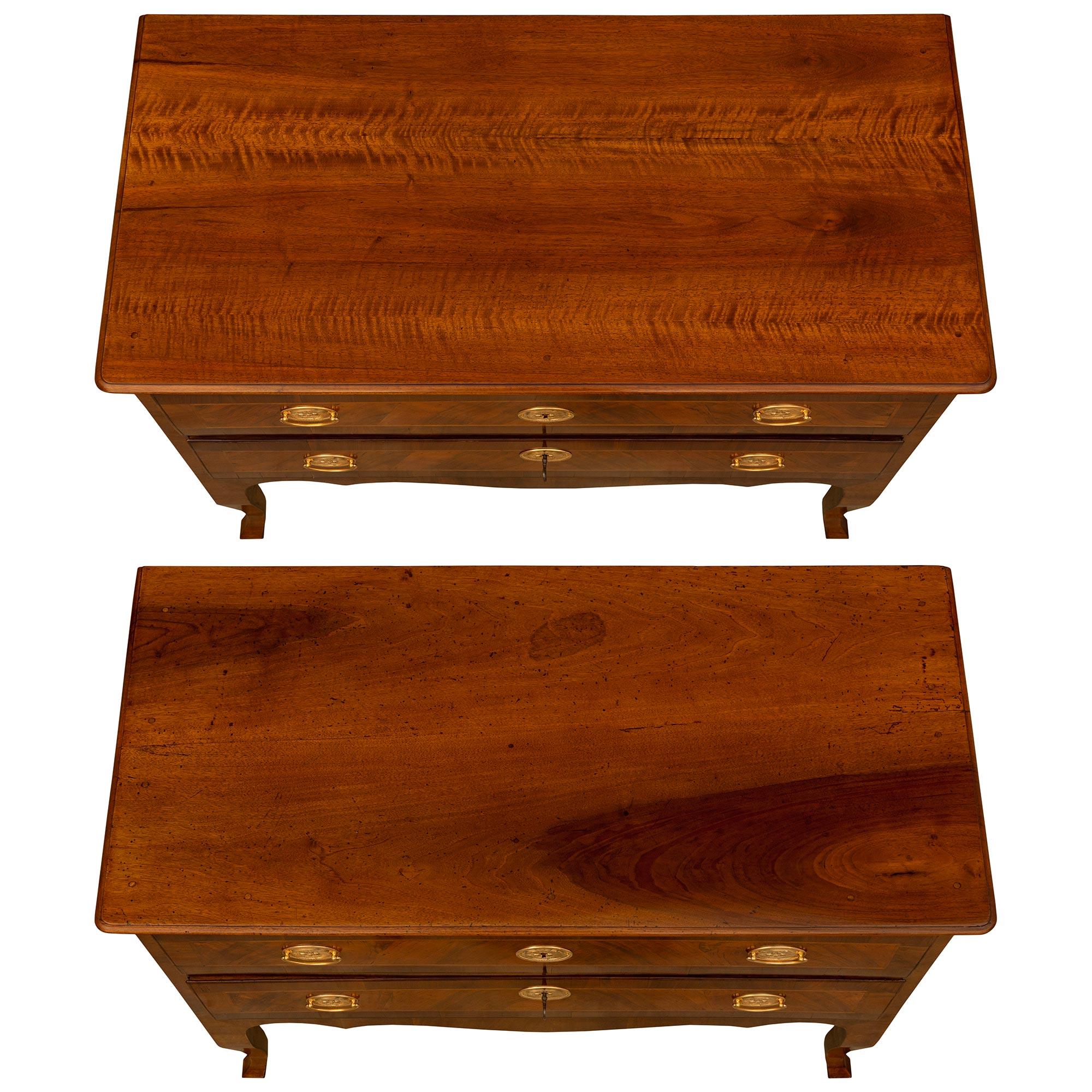 Pair Of Italian 18th Century Transitional St. Walnut And Ormolu Commodes In Good Condition For Sale In West Palm Beach, FL
