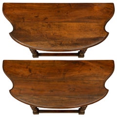 Pair of Italian 18th Century Tuscan Consoles in Walnut