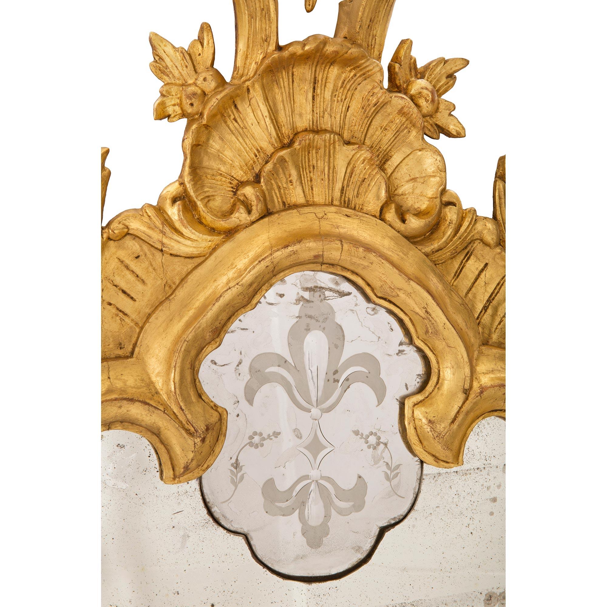 18th Century and Earlier Pair of Italian 18th Century Venetian Style Giltwood Mirrors