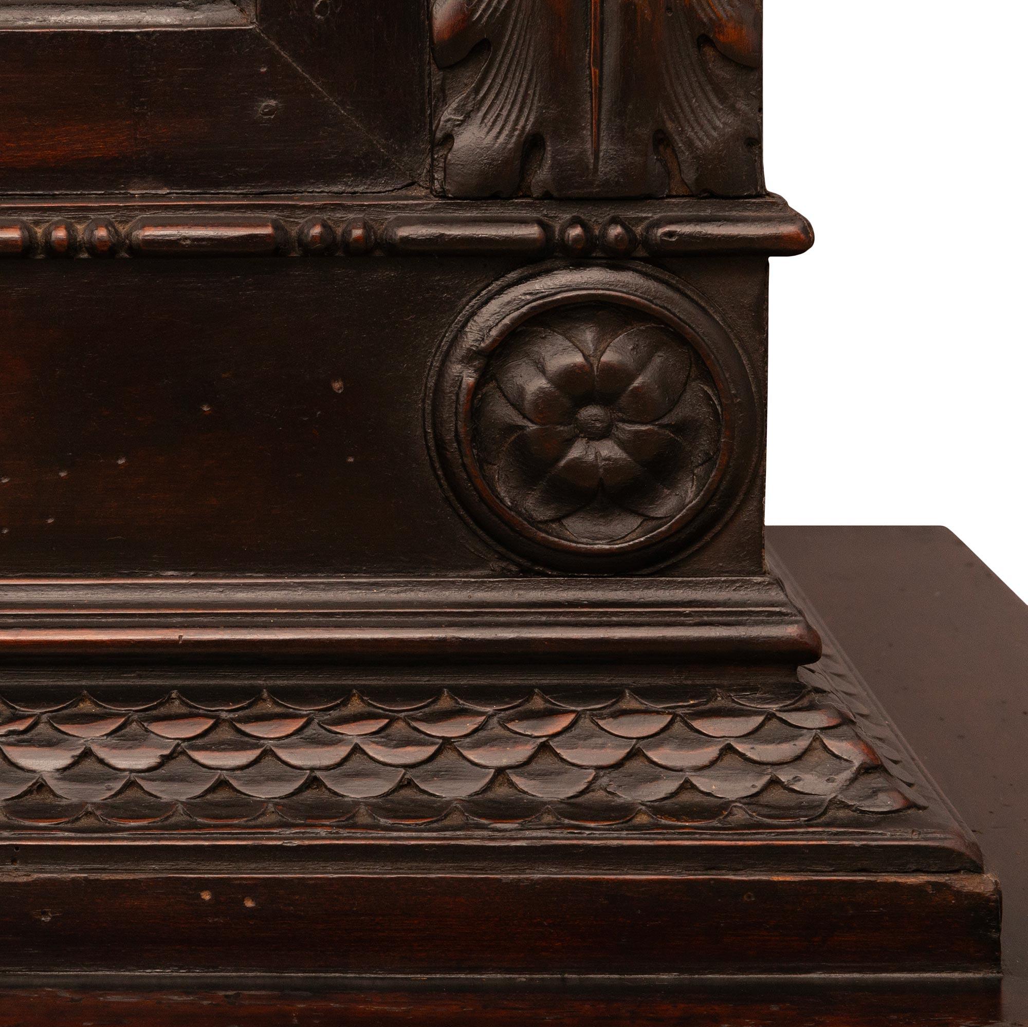 Pair of Italian 18th Century Walnut Buffets, from Northern Italy For Sale 7